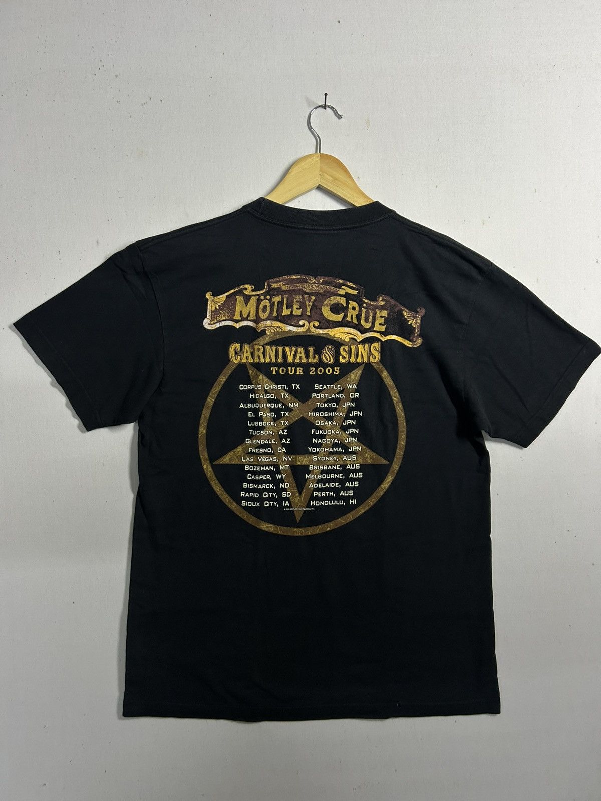 Band Tees × Vintage Vintage motley crue carnival sins 2005 tour Size US L / EU 52-54 / 3 - 2 Thumbnail