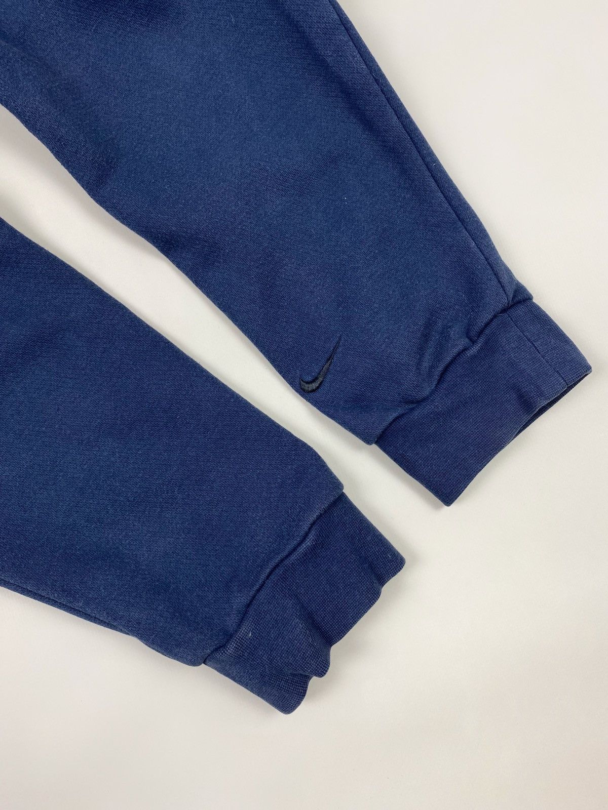 Nike Y2K Vintage Nike Centre Spell Out Kangaroo Pocket Sweatshirt Size US M / EU 48-50 / 2 - 7 Thumbnail