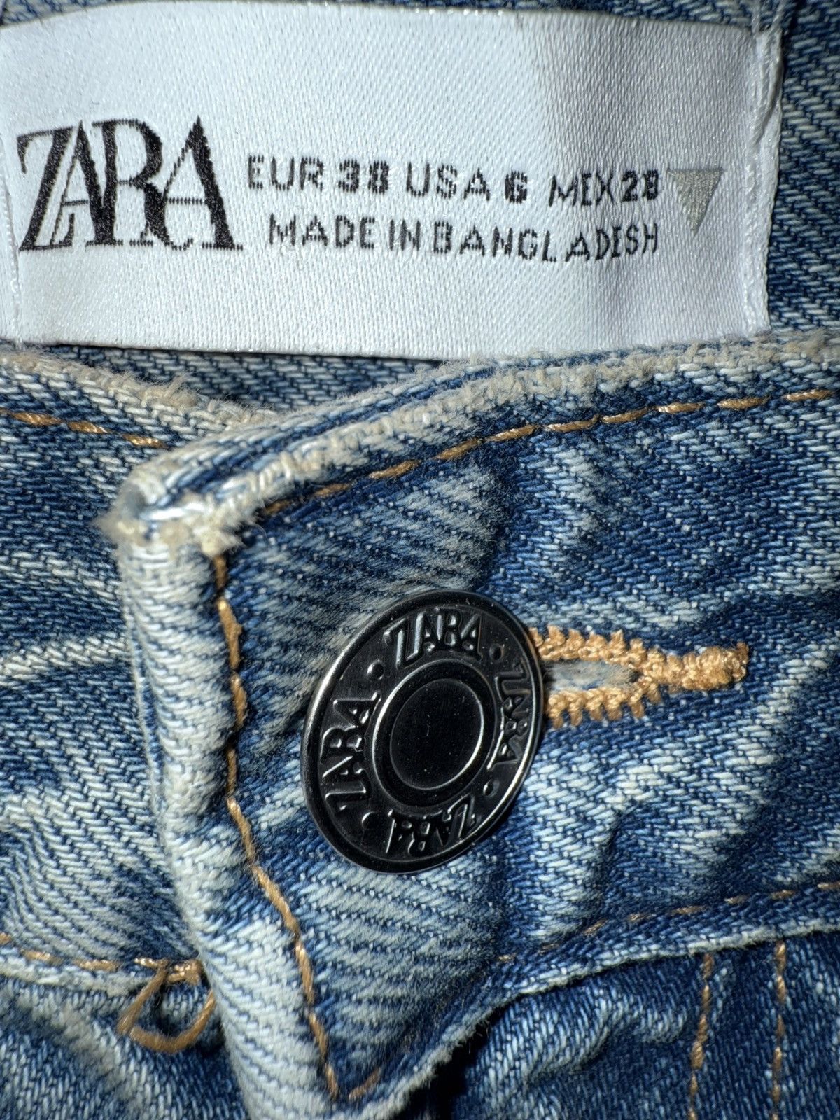 Zara Zara Mid Rise Denim Cargo Pants with Pockets and Zipper SZ 6 Size 28" / US 6 / IT 42 - 4 Thumbnail