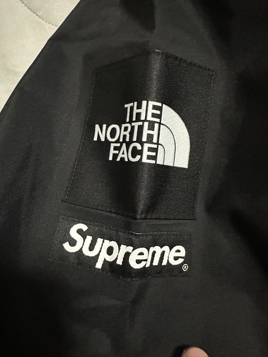 Supreme × The North Face Supreme The North Face Split Taped Seam Shell Jacket Black Size US XL / EU 56 / 4 - 5 Thumbnail