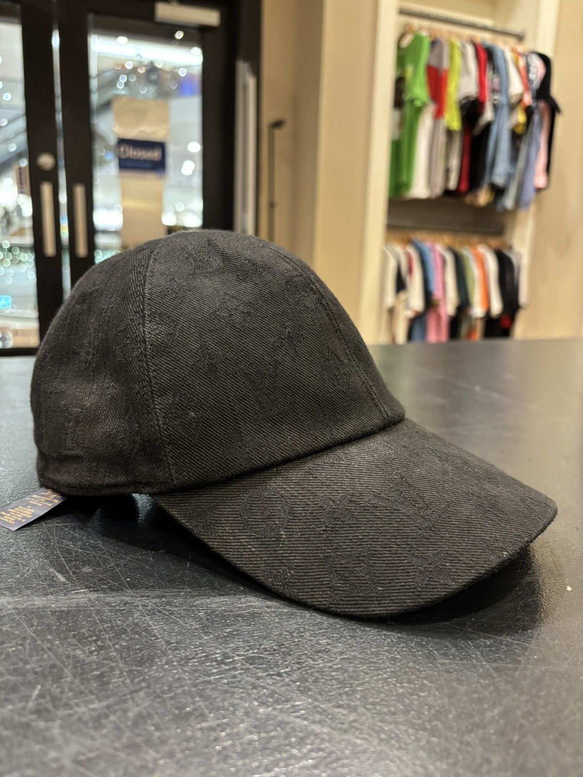 Louis Vuitton Louis Vuitton Essential Monogram Hat - Black Size ONE SIZE - 3 Thumbnail