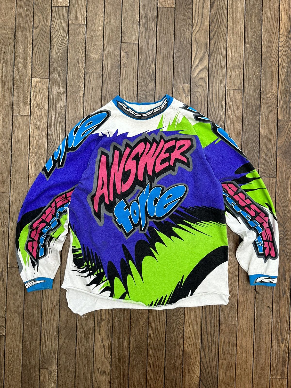 Vintage AMAZING RARE Vintage 90s " Answer Force " Neon Long Sleeve Size US L / EU 52-54 / 3 - 1 Thumbnail