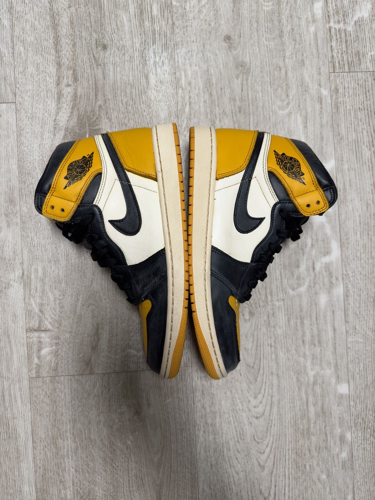 Jordan 1 - Taxi (Vintage Custom Chef Huyle Inspired)