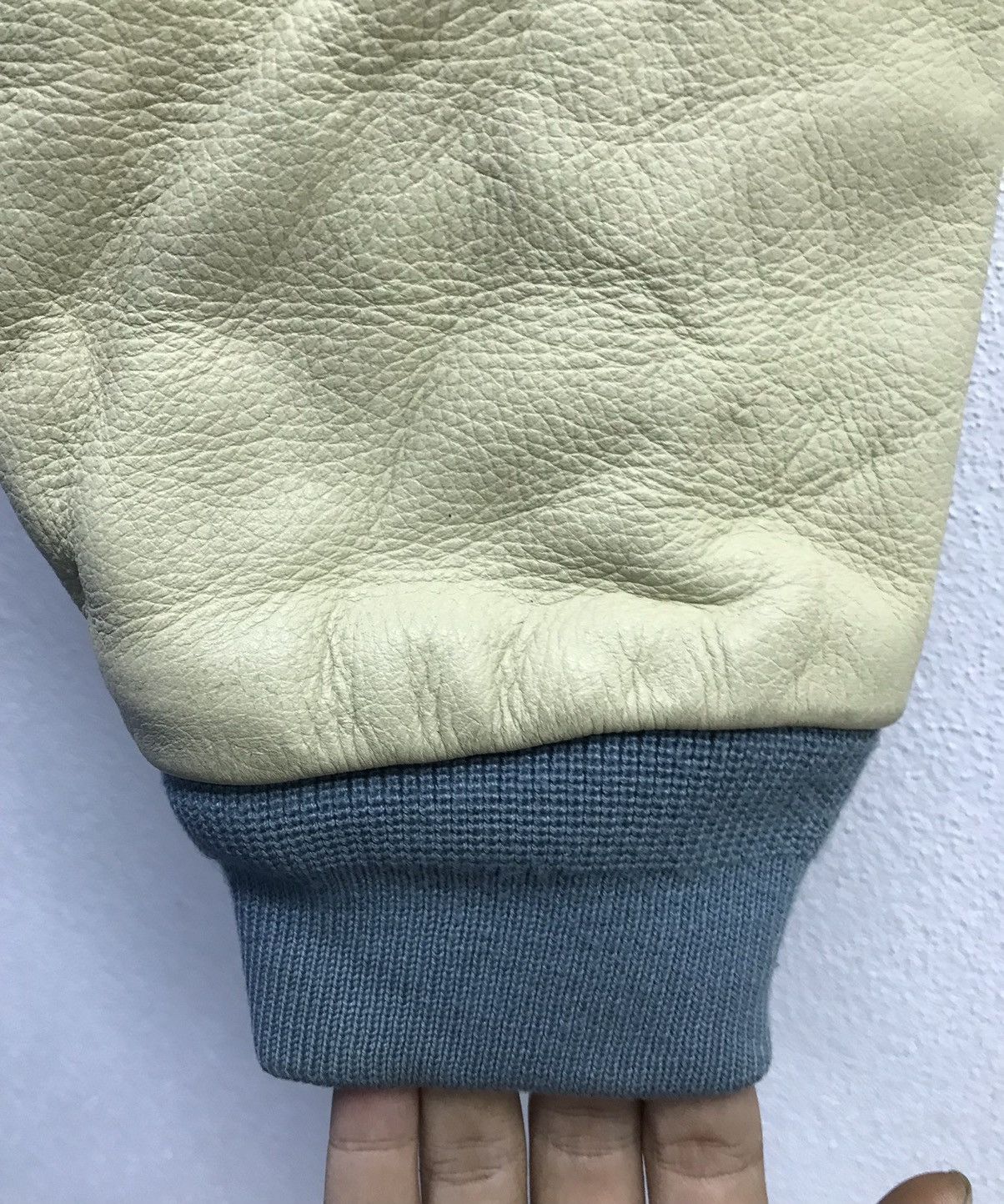 Leather Vintage Idicost Club Guaranteed by Hicast Club VarsityJacket Size US L / EU 52-54 / 3 - 12 Thumbnail