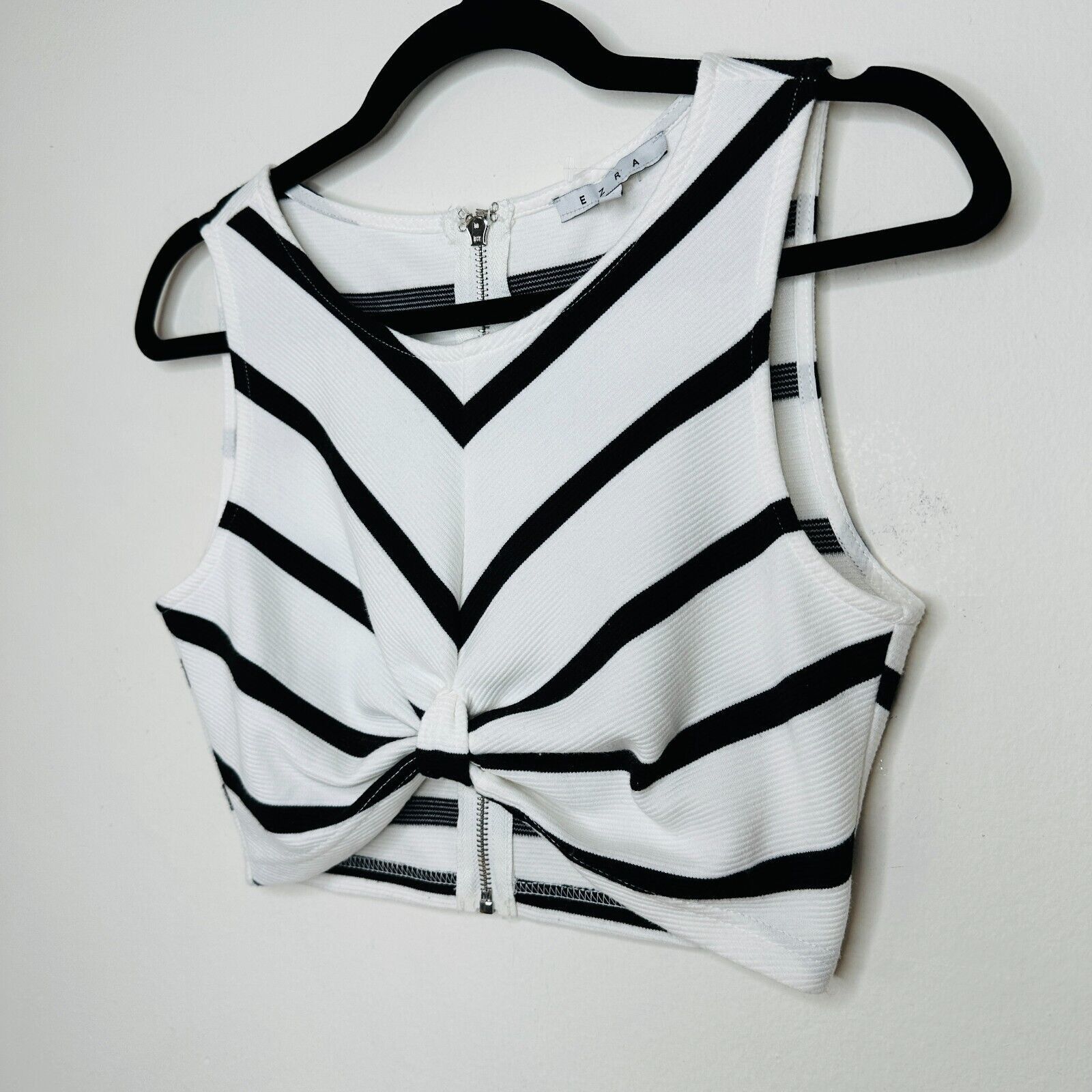 Other Ezra Black White Striped Sleeveless V-Neck Crop Front Knot S Size S / US 4 / IT 40 - 4 Thumbnail