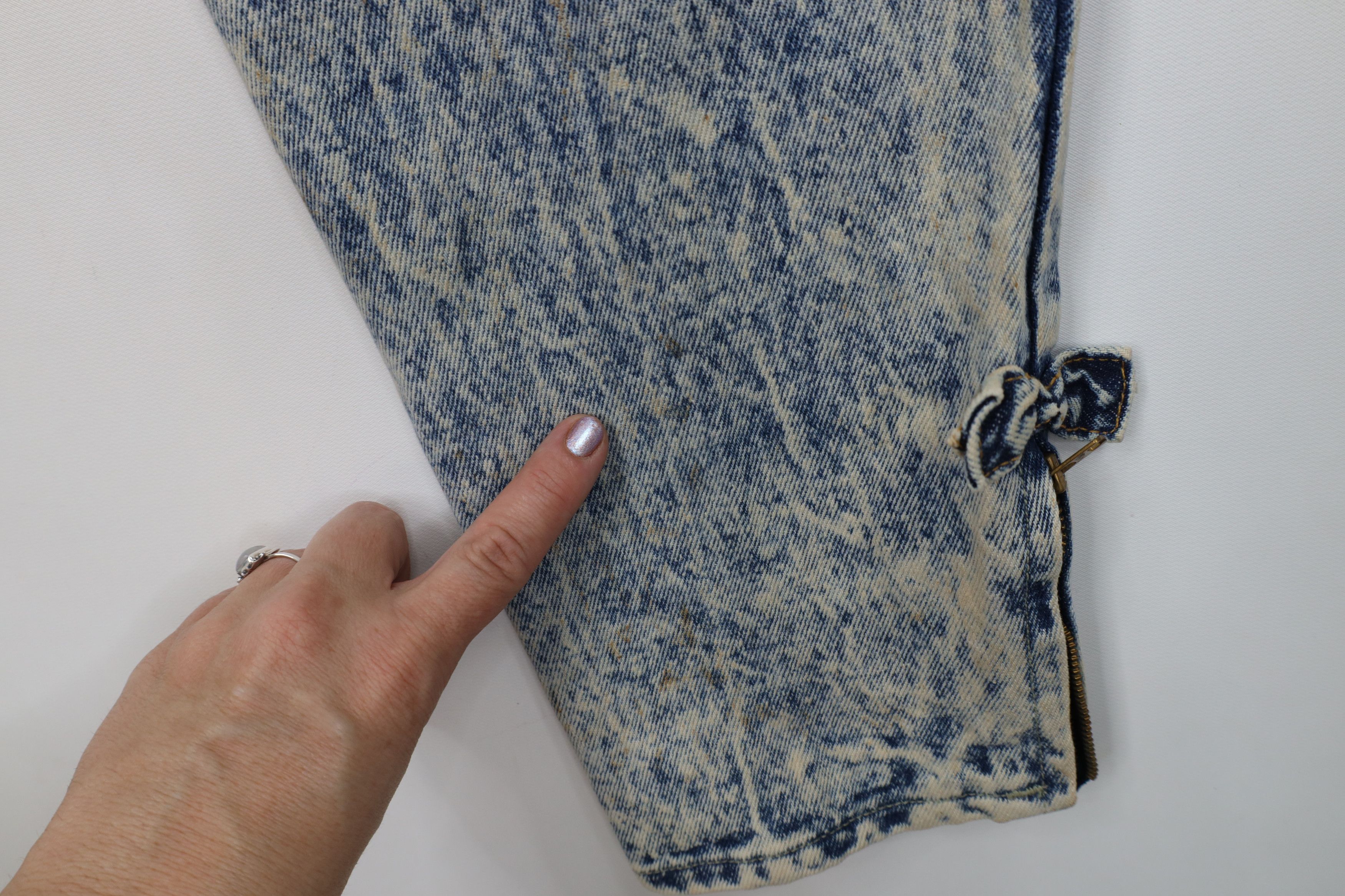 Vintage Deadstock Vintage 80s 90s Streetwear Tie Tapered Leg Jeans Size 34" / US 12 / IT 48 - 6 Thumbnail