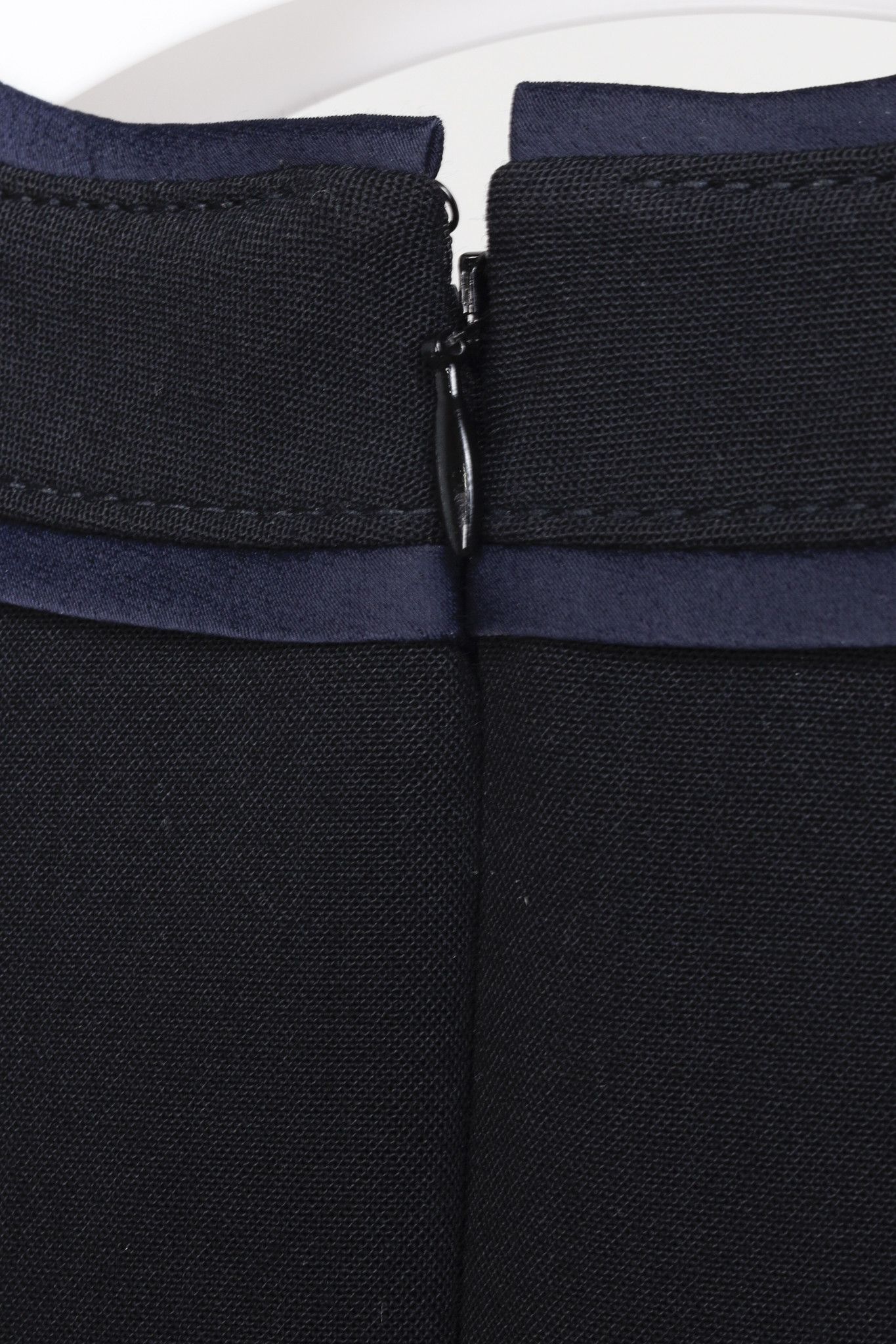 Victoria Beckham Victoria Beckham Black Navy Halter Neck Top Size M / US 6-8 / IT 42-44 - 7 Thumbnail