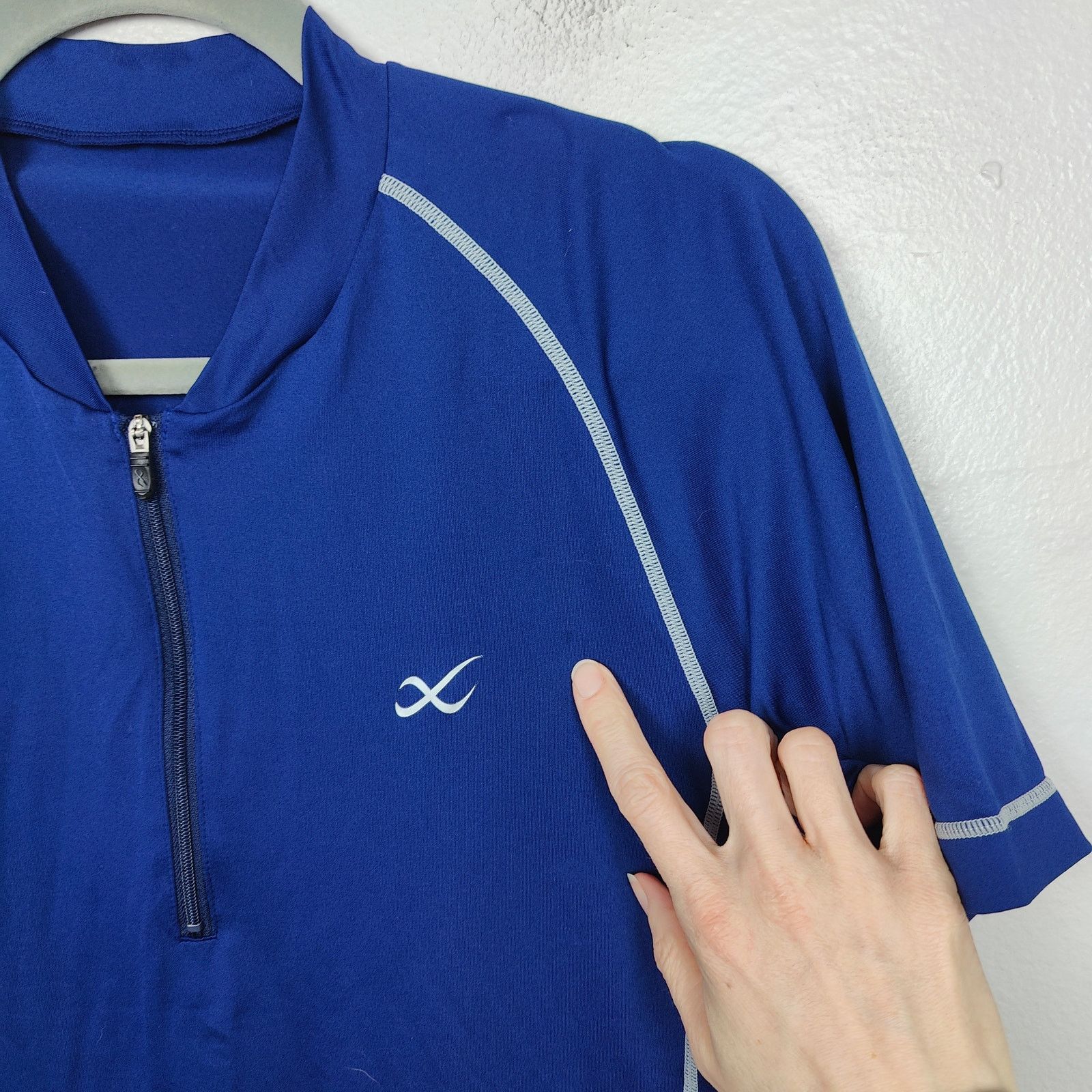 Other CW-X Cycling Jersey Mens Medium Blue Shirt 1/4 Zip Size US M / EU 48-50 / 2 - 3 Thumbnail