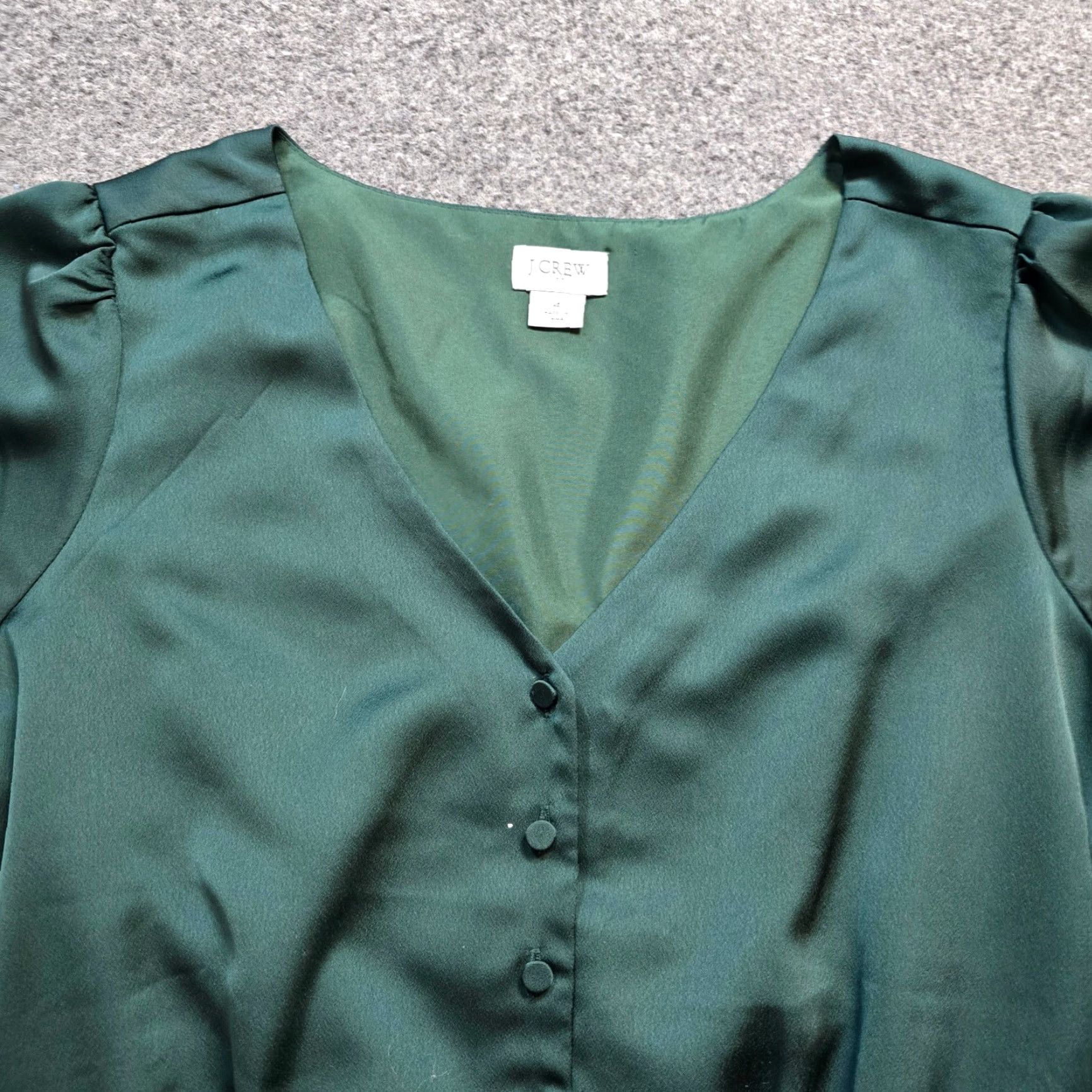 J.Crew J.CREW Blouse Women's Size 4 Green Satin Peplum V-Neck Long Sleeve Holiday Classic Satin Blouse, Green, 4, Regular, Women, J.CREW Size S / US 4 / IT 40 - 2 Thumbnail