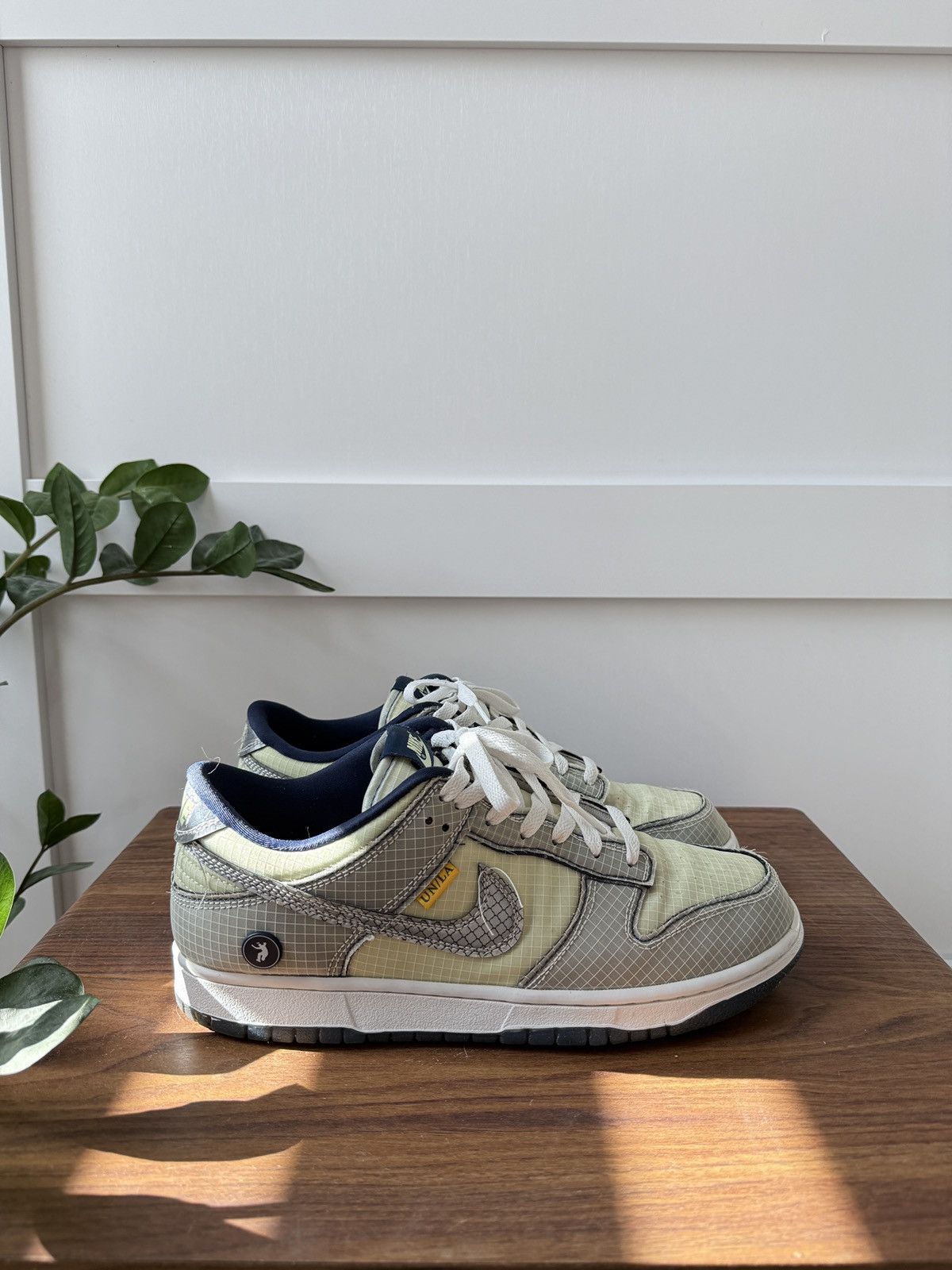 Union LA Nike Dunk Low Passport Pack Pistachio Size US 9.5 / EU 42-43 - 2 Thumbnail