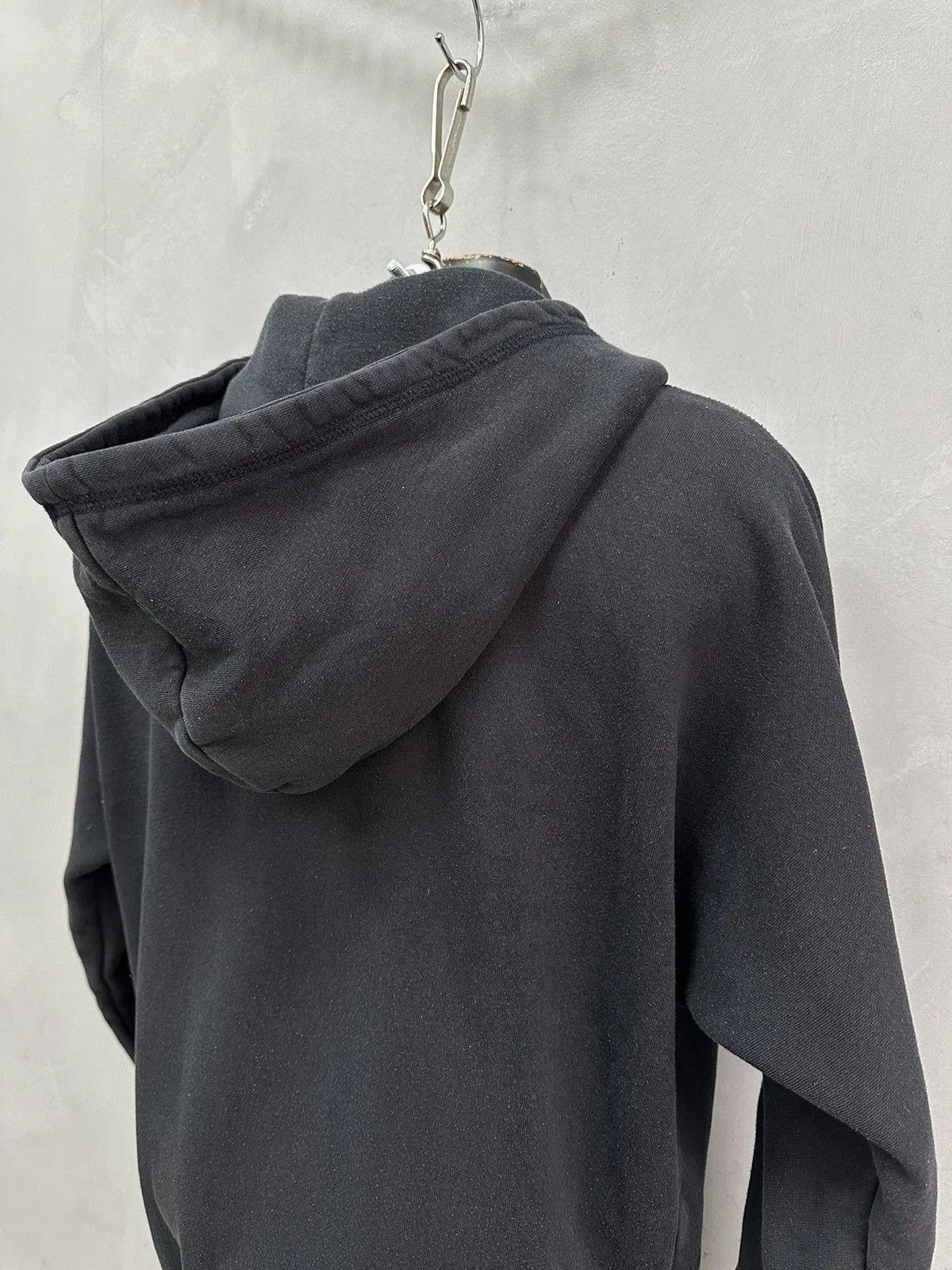 Vintage Vintage Trapstar Hoodie Faded Streetwear Y2k Oakley Style Size US S / EU 44-46 / 1 - 8 Thumbnail