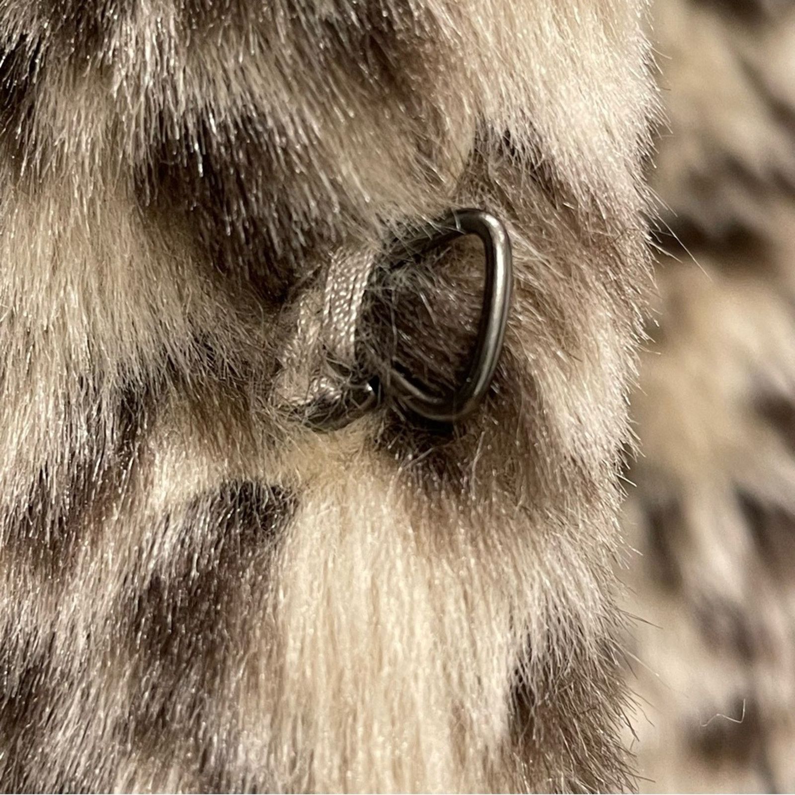 Banana Republic Banana Republic Faux Fur Coat Size M / US 6-8 / IT 42-44 - 9 Thumbnail
