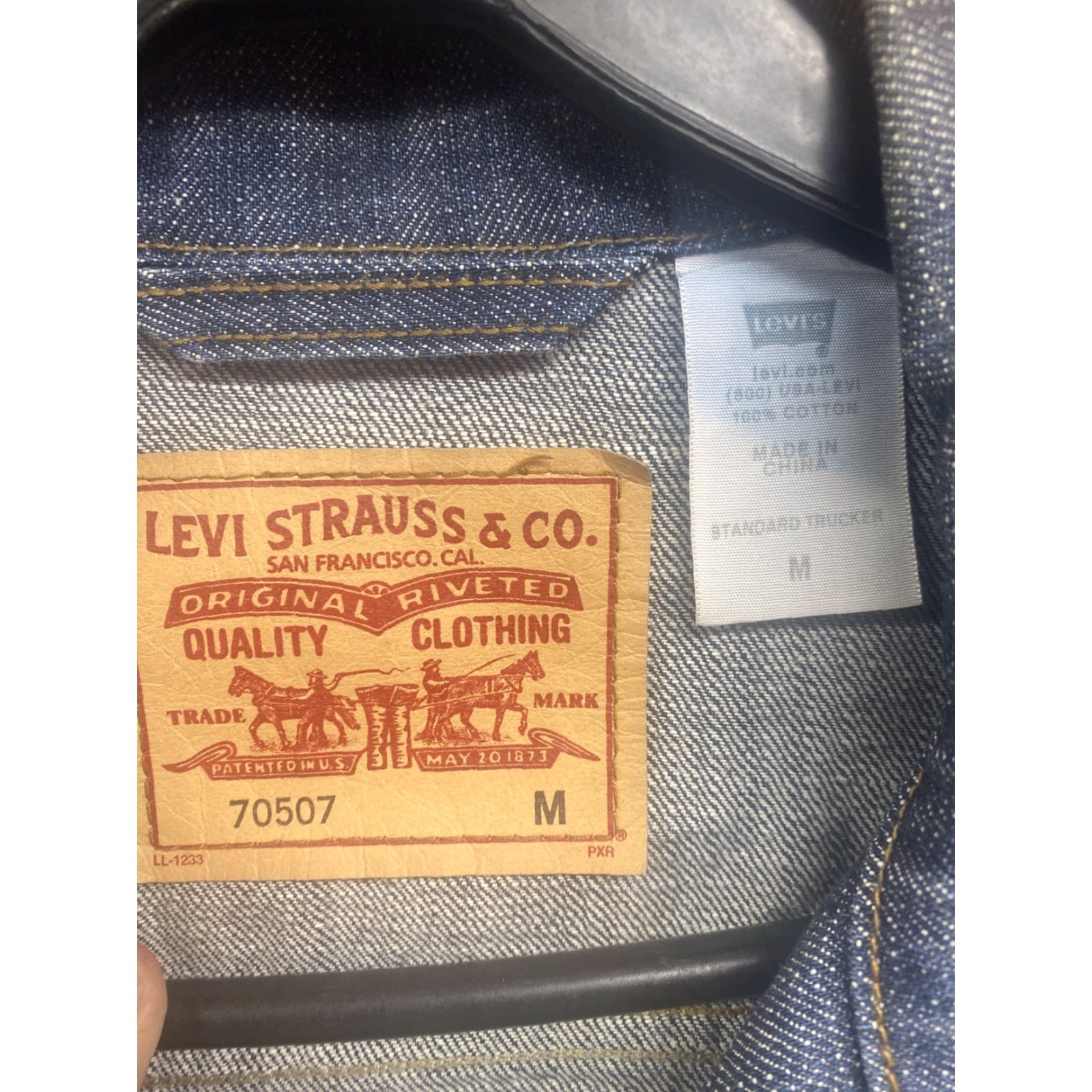 Levi's VINTAGE Levi’s Trucker Denim Jacket Dark Indigo Blue Button Up Mens M Blue Red Tab! Size US M / EU 48-50 / 2 - 7 Thumbnail