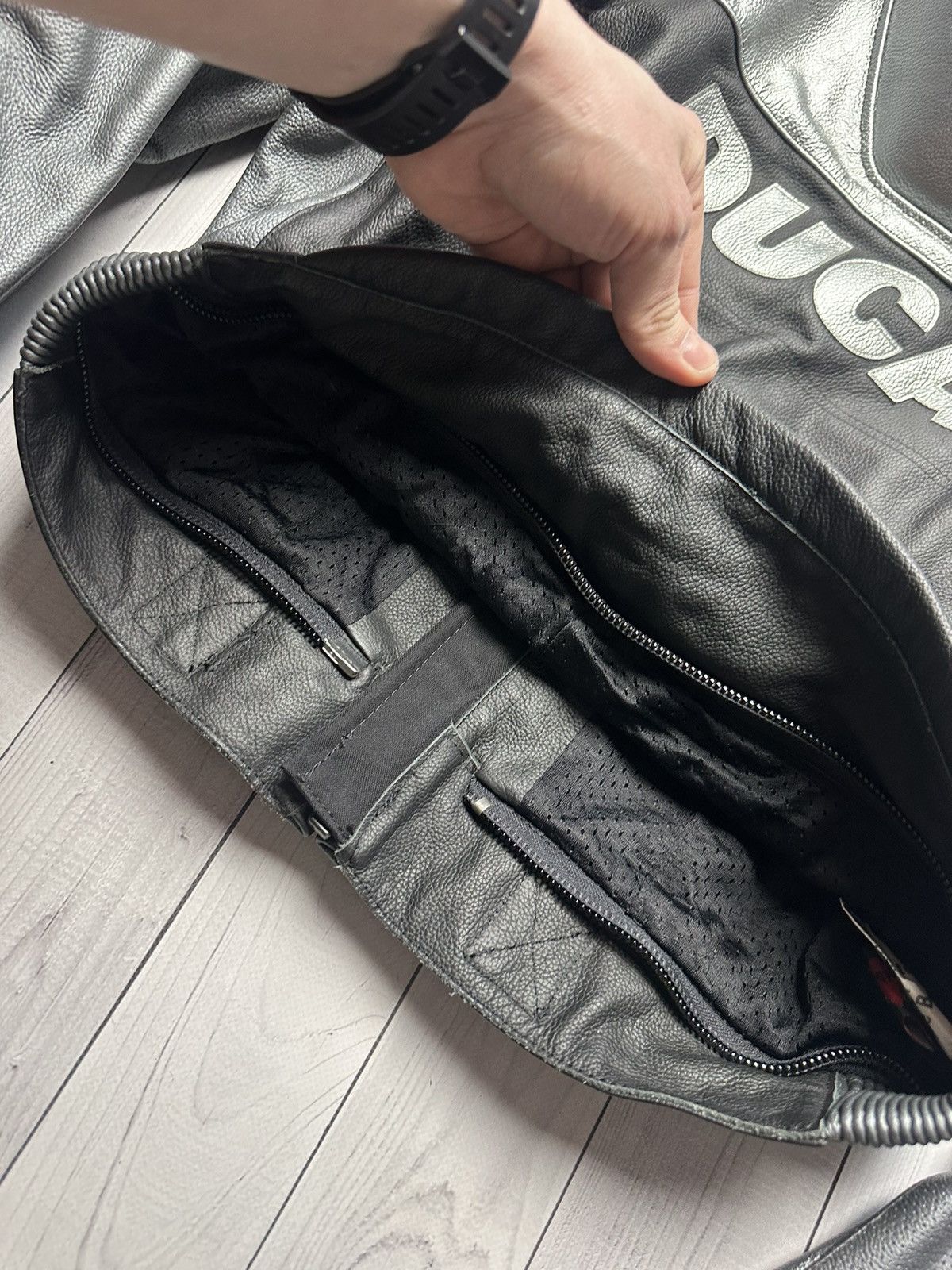 Ducati Vintage Dainesse X Ducati Moto tracksuit jacket leather L Size US 34 / EU 50 - 9 Thumbnail