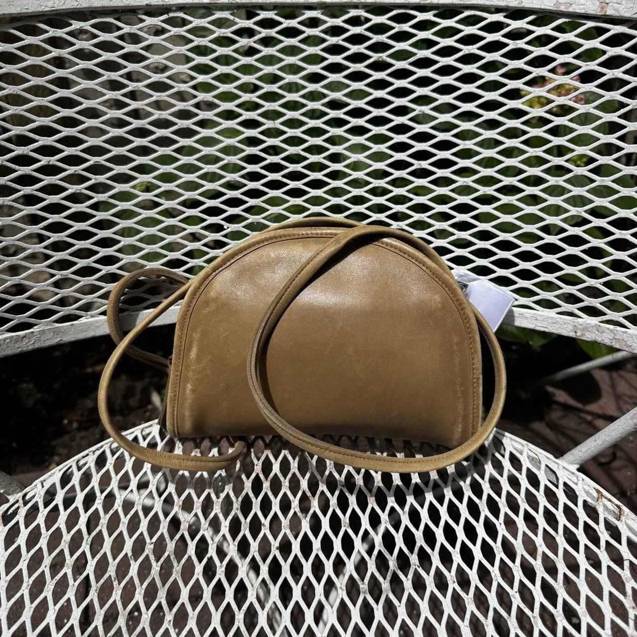 Coach Vintage 90’s Coach Tan Leather Crossbody Size ONE SIZE - 2 Thumbnail
