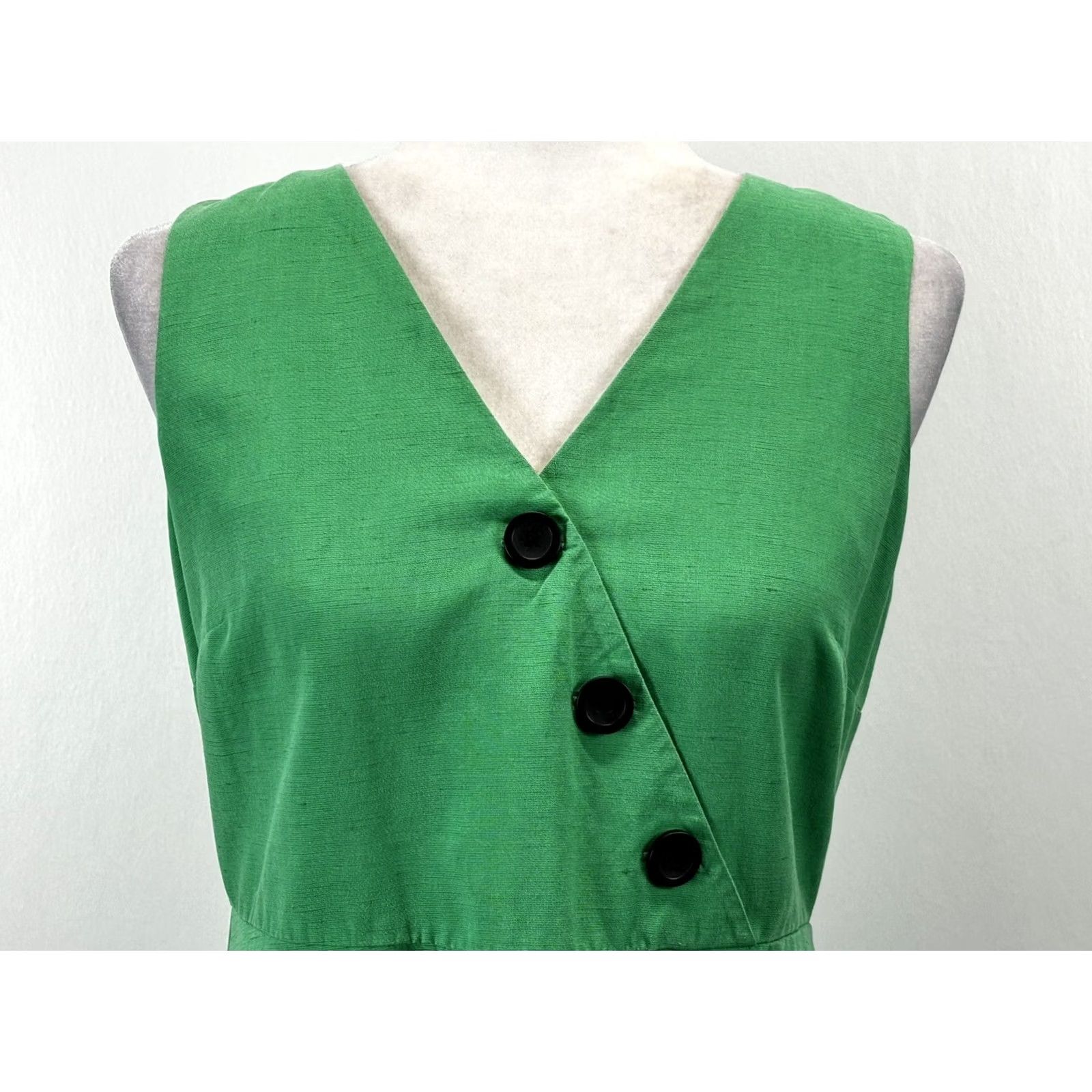 Ann Taylor Ann Taylor Side Button Linen Blend Dress Petites 6P Green Midi Sleeveless V-Neck Zip Dress Length: Midi Fit & Flare Womens Size M / US 6-8 / IT 42-44 - 5 Thumbnail