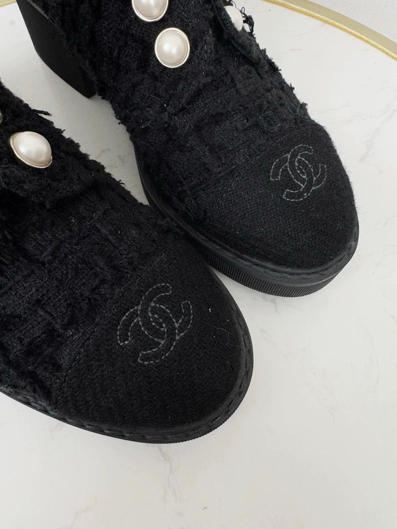 Chanel Chanel Black Knit Pearled Ankle Boots -2505 Size US 7 / IT 37 - 2 Thumbnail