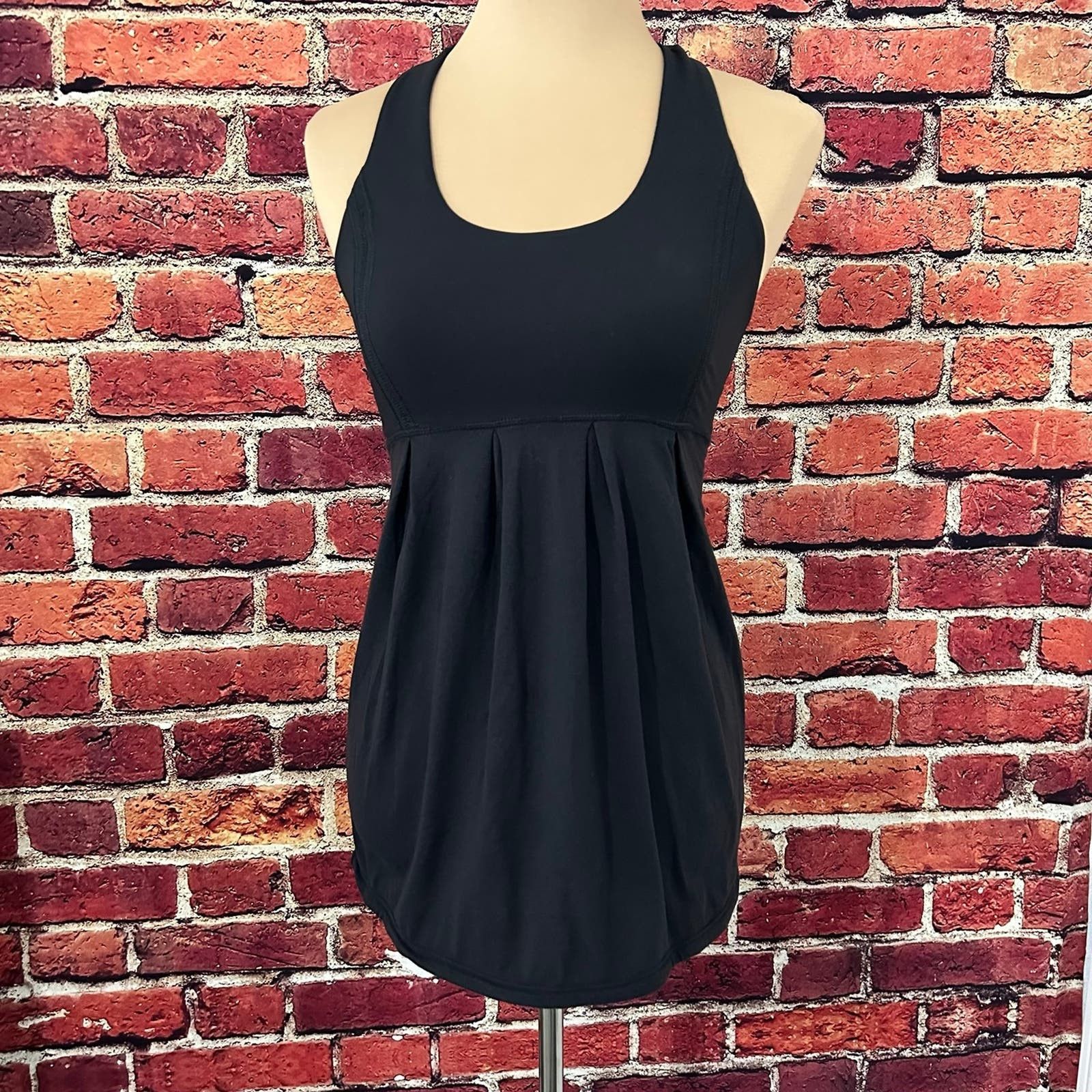 Lululemon Black Lululemon Tank top size 6 Size S / US 4 / IT 40 - 1 Thumbnail