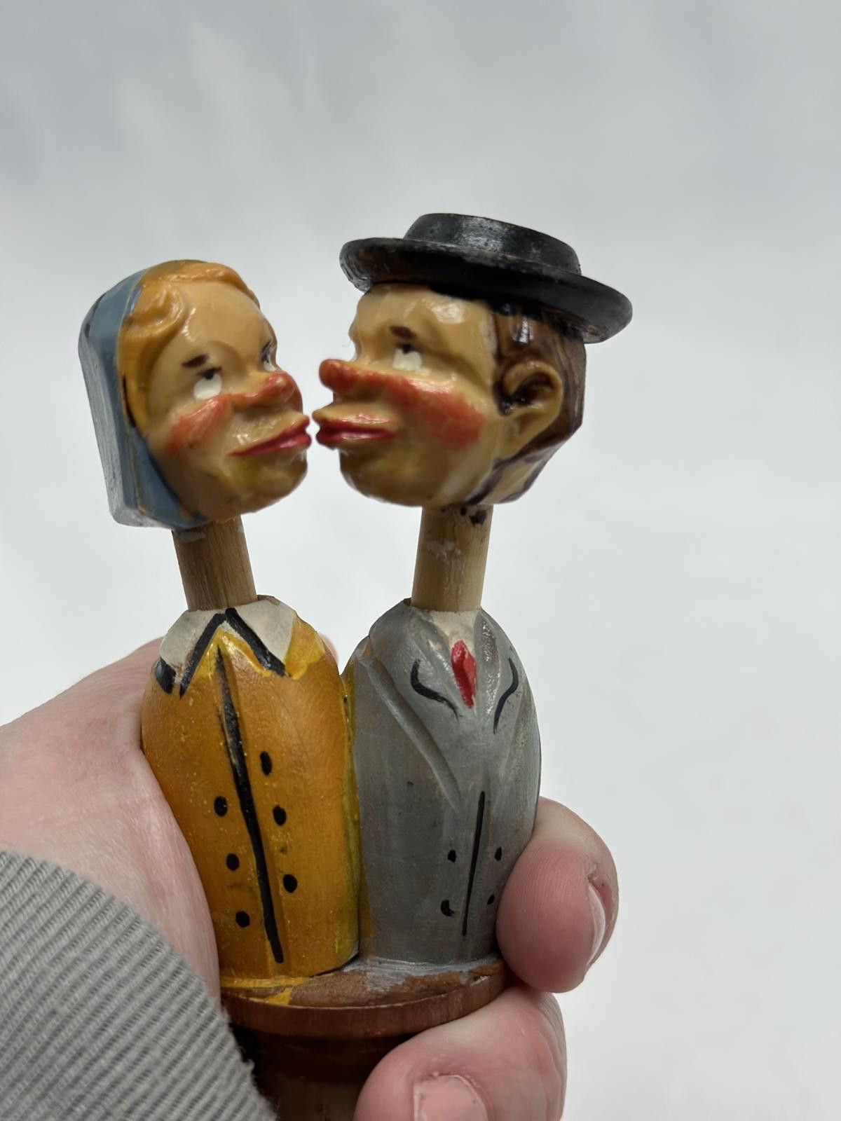 Unknown London Antique Bottle Stopper Mechanical Kissing Couple Hand Carved Size ONE SIZE - 9 Thumbnail