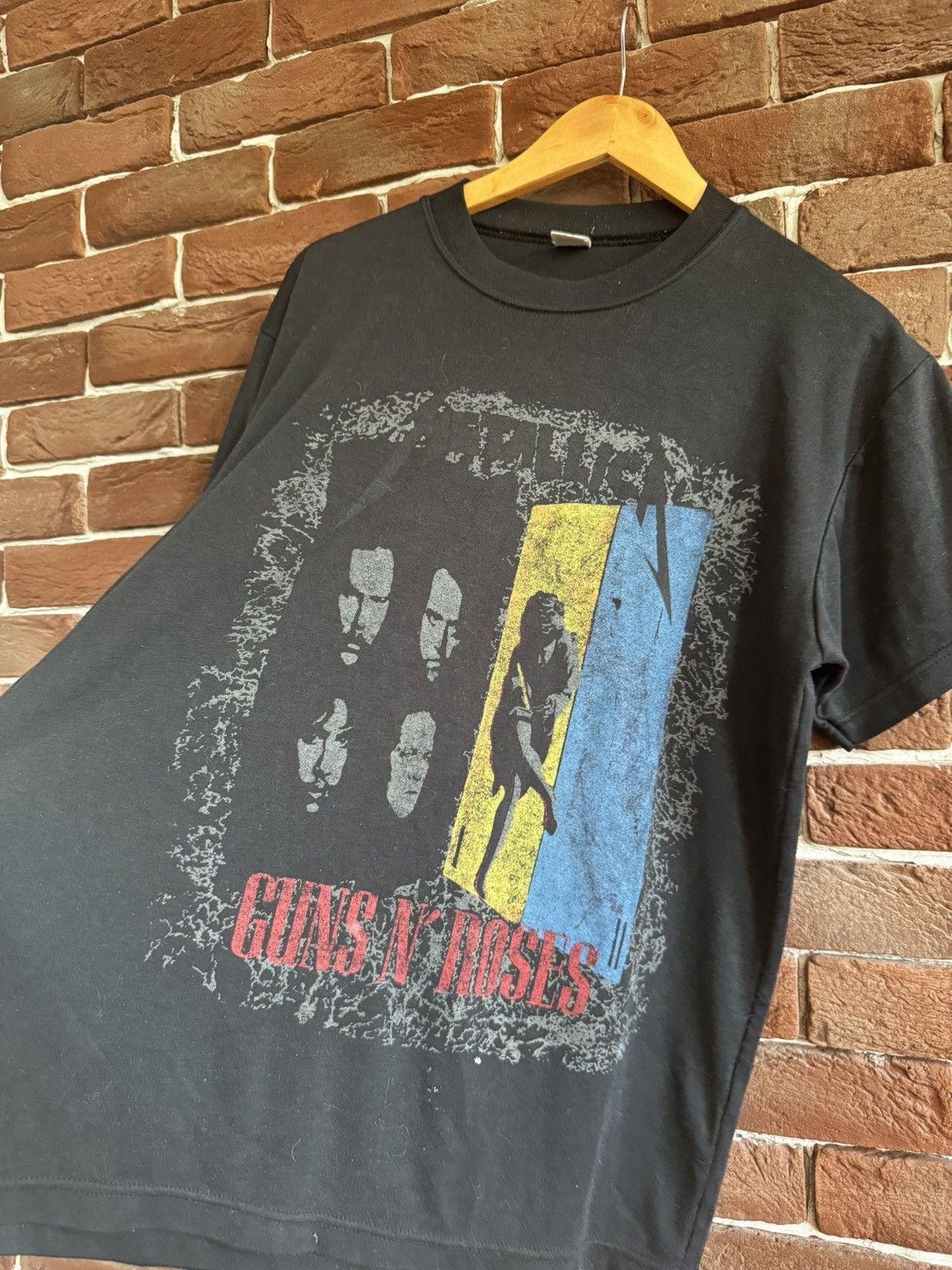 Band Tees Rare Vintage 90s Metallica Guns n Roses Tour Metal Band Tee Size US XL / EU 56 / 4 - 3 Thumbnail
