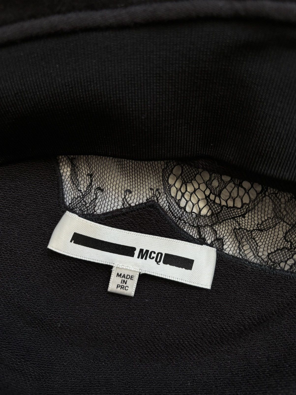 McQ Alexander McQueen McQ Alexander McQueen Cropped Hoodie with Lace Panels Size S Size S / US 4 / IT 40 - 10 Thumbnail