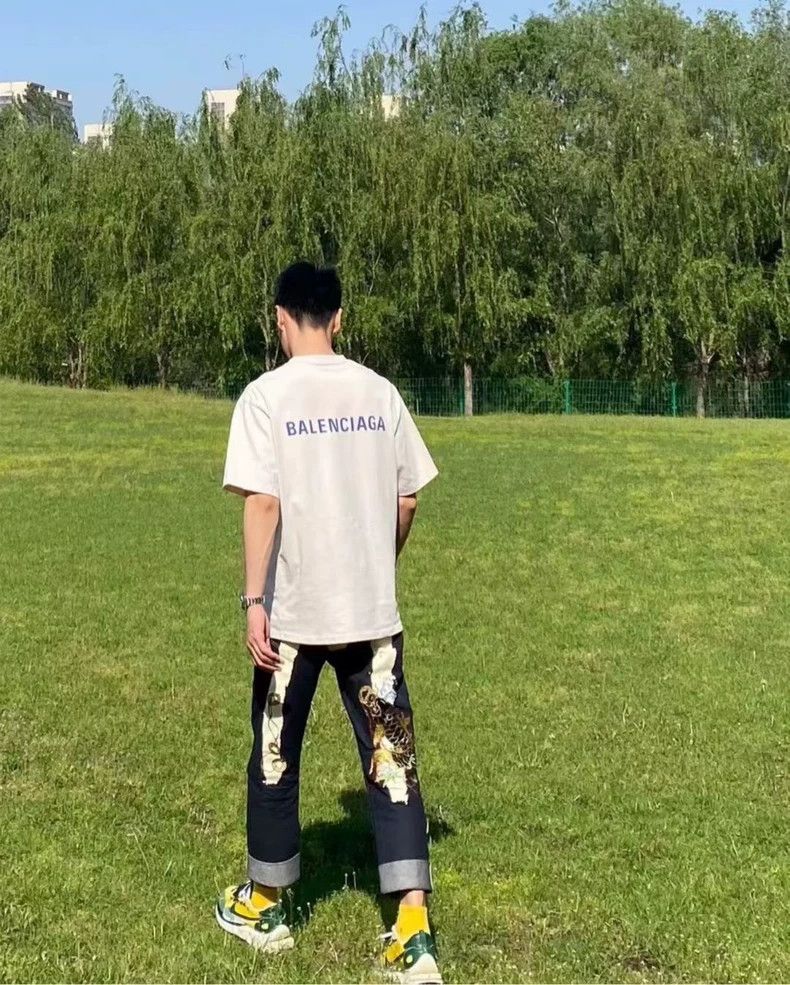 Balenciaga Balenciaga Logo short sleeve with front and back monogram p Size US S / EU 44-46 / 1 - 8 Thumbnail