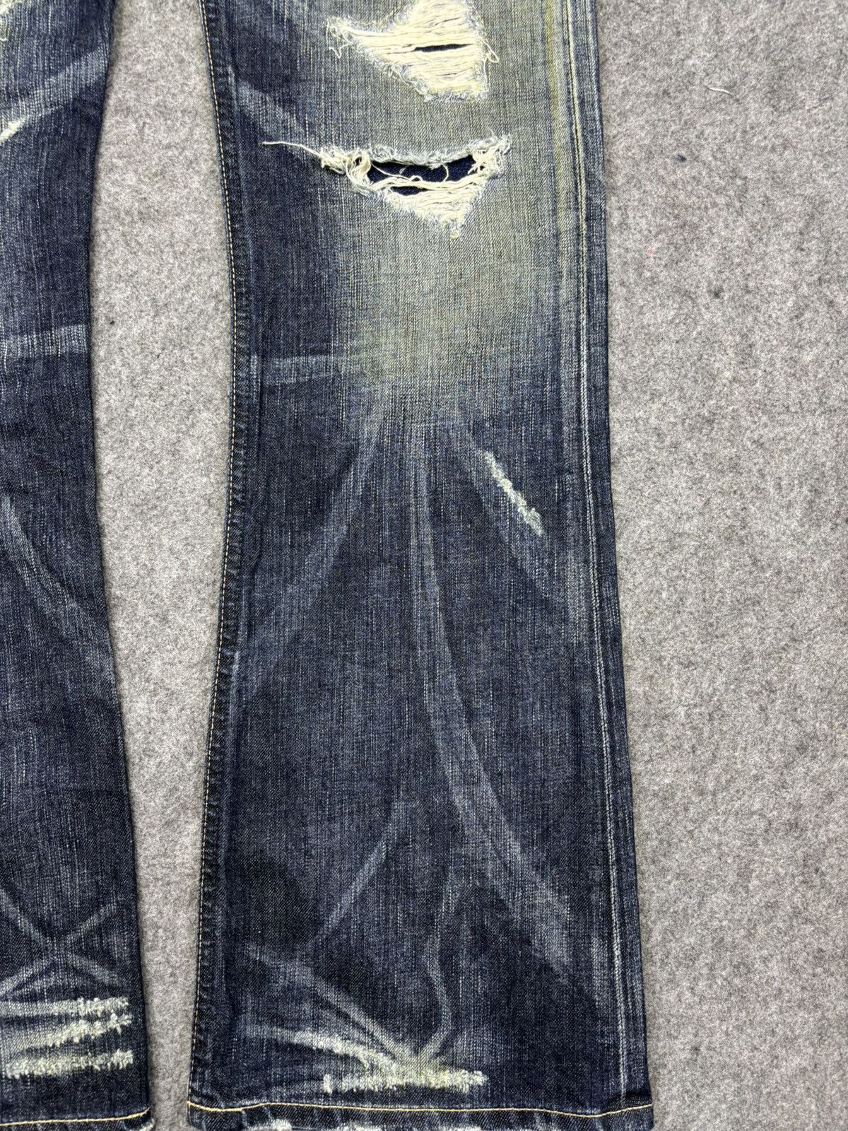Edwin 💥Distressed Flare💥Edwin 503 Crazy Distressed Denim F916 Size US 31 - 4 Thumbnail