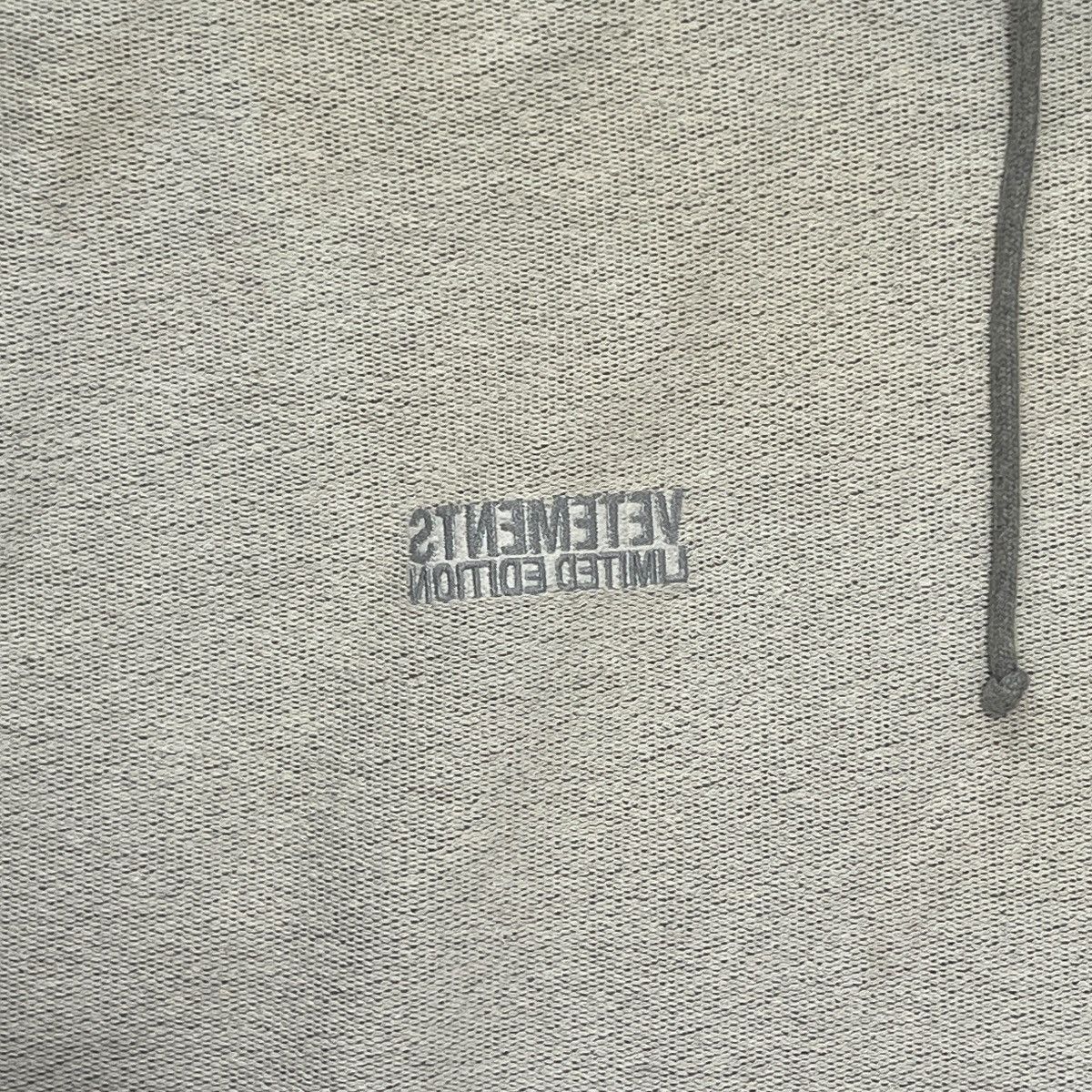 Vetements VETEMENTS 2017SS Inside Out Pullover Sweat Hoodie Size US S / EU 44-46 / 1 - 2 Thumbnail