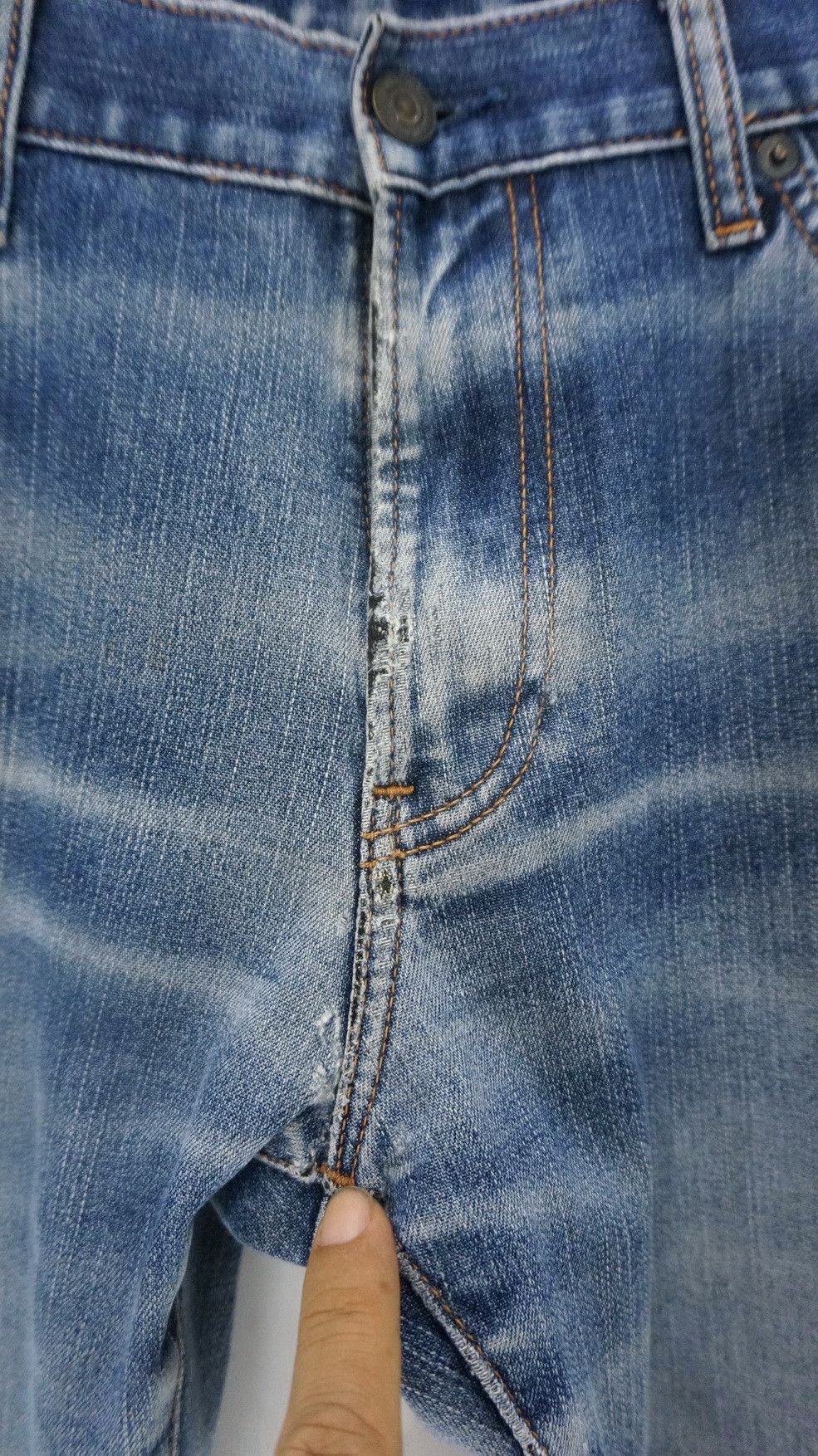 Uniqlo Uniqlo Jeans UJ Insulated Distressed Jeans Size US 33 - 3 Thumbnail