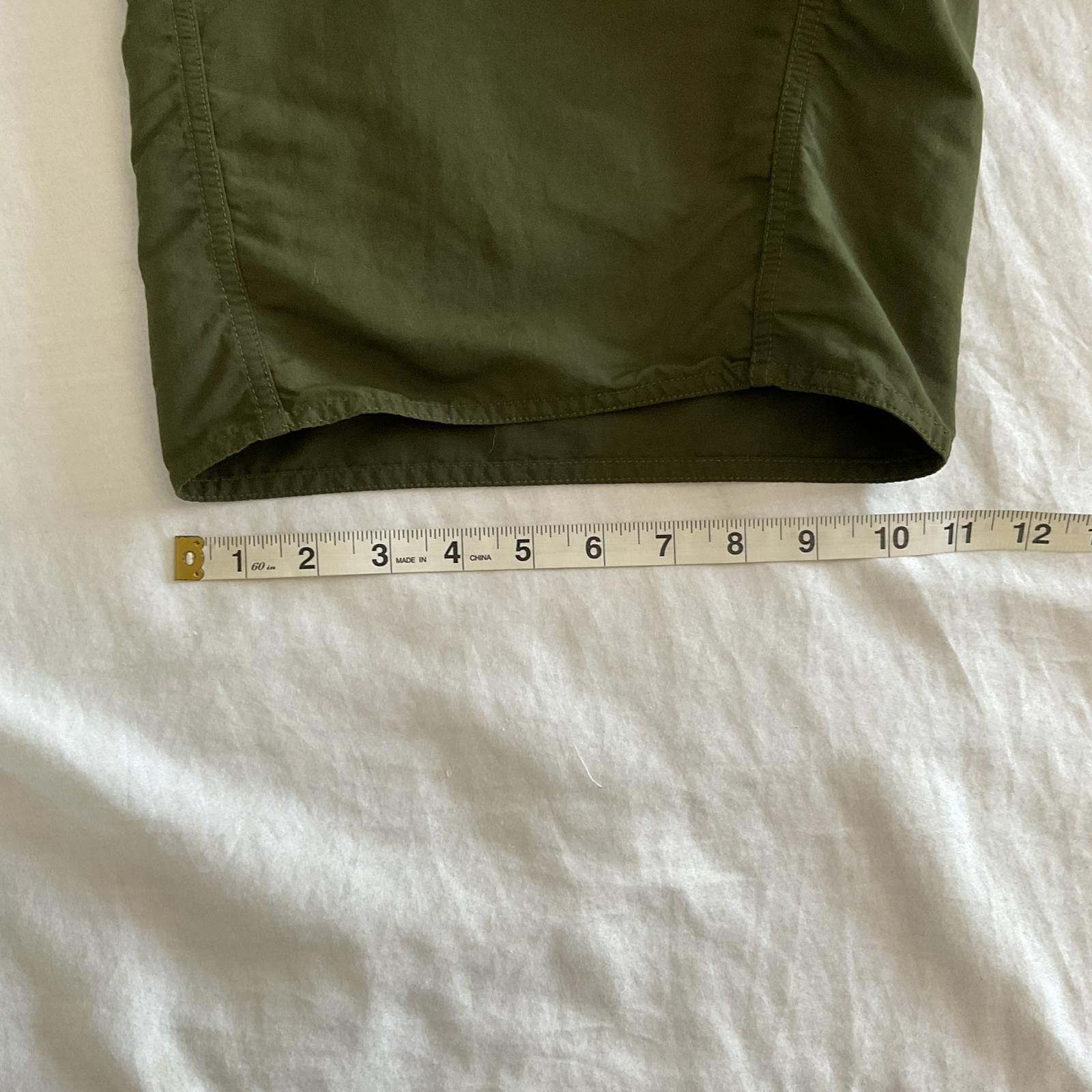 Patagonia patagonia y2k wave farer green mens 30 baggy board shorts Size US 30 / EU 46 - 5 Thumbnail
