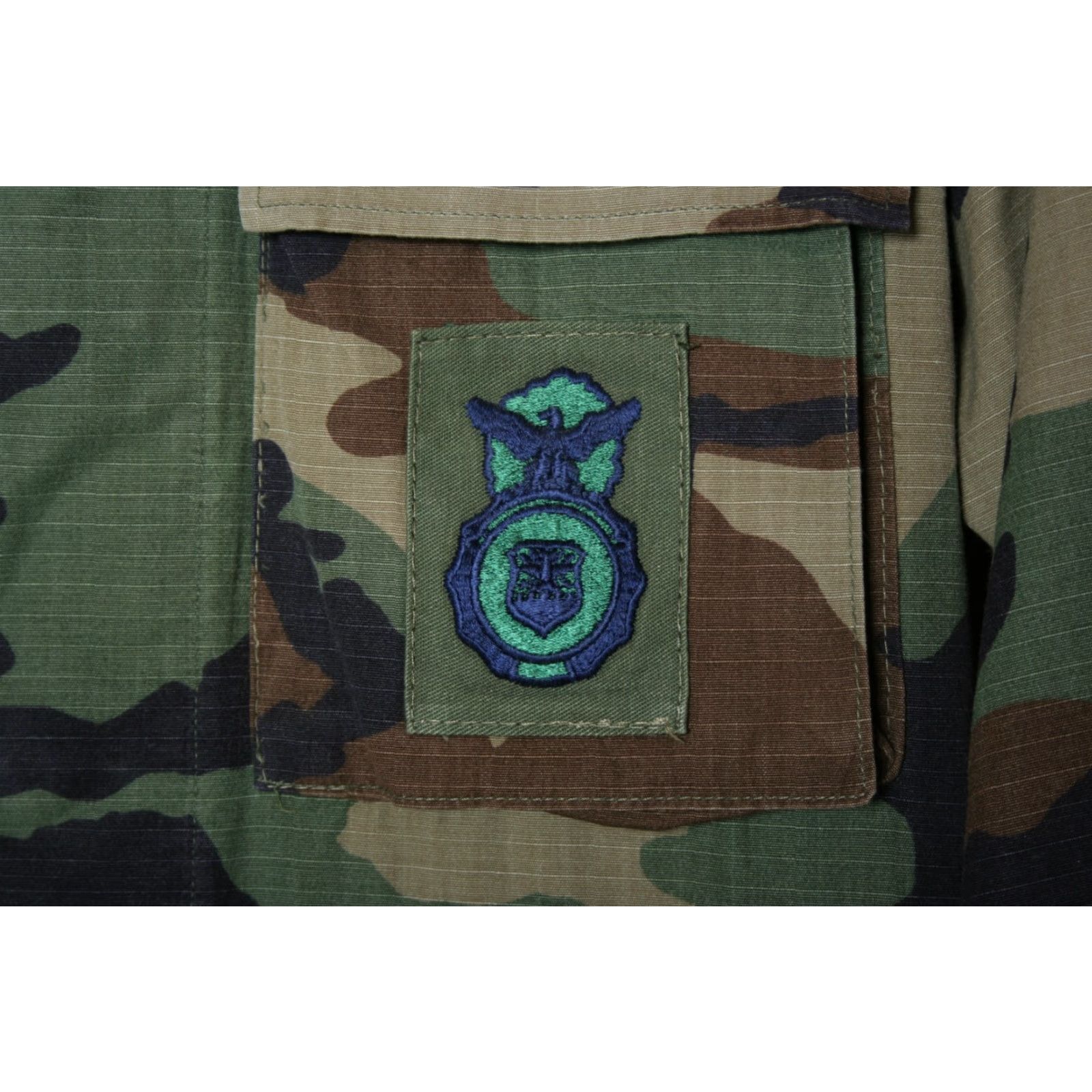 Vintage VINTAGE Woodland Camo USAF Combat BDU Jacket XS for Men Size US XS / EU 42 / 0 - 4 Thumbnail