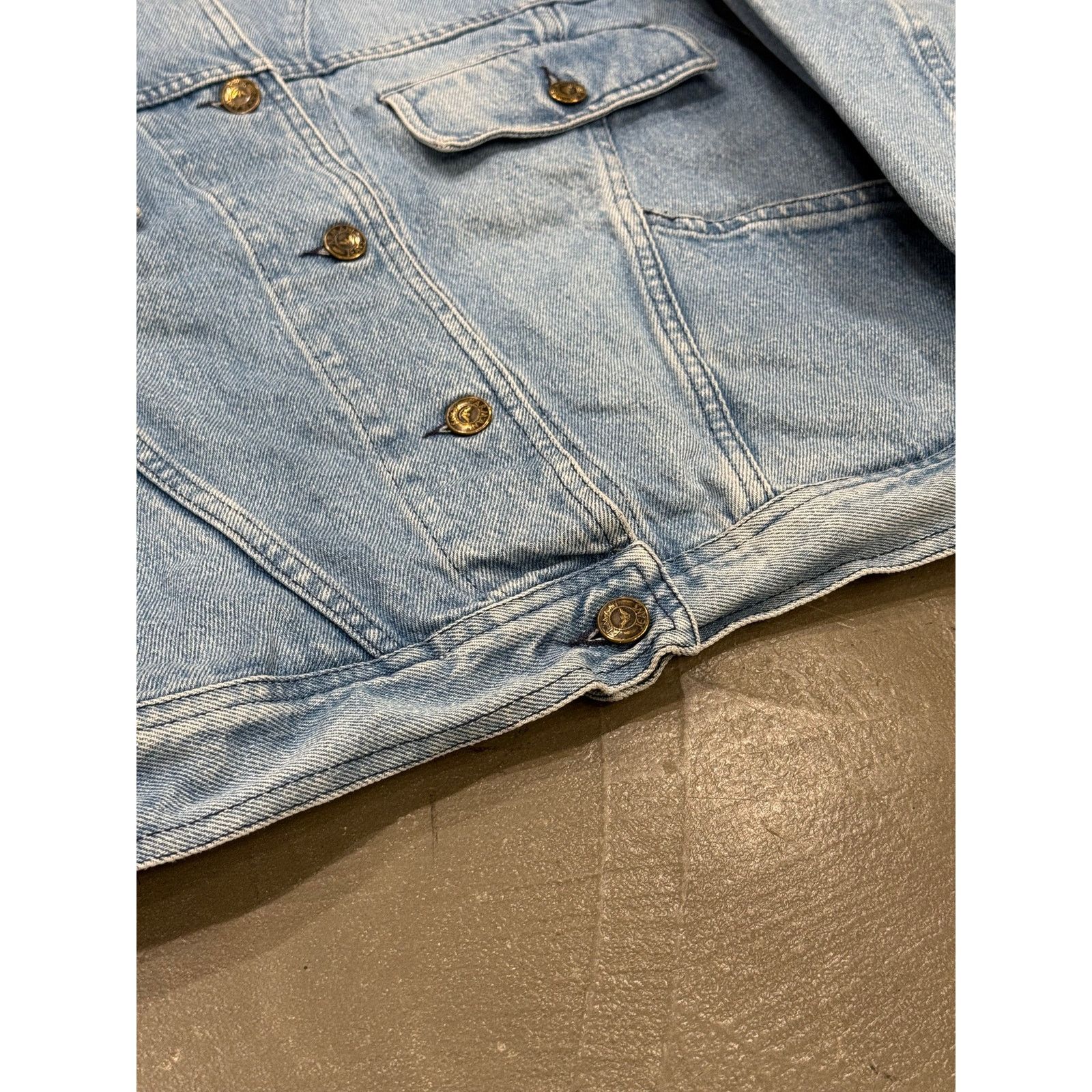 Giorgio Armani 1990s Armani oversized denim jacket Size US S / EU 44-46 / 1 - 6 Thumbnail