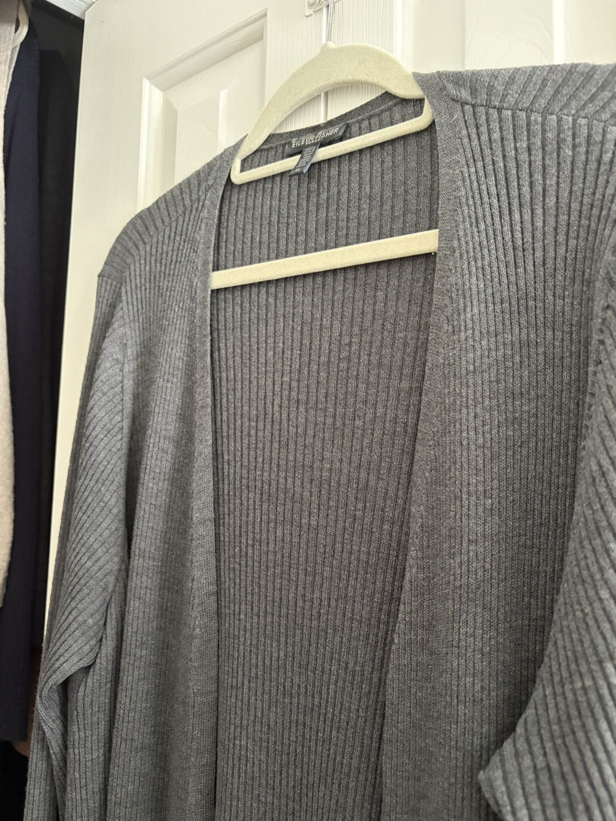 Eileen Fisher Eileen Fisher 1X Gray Ribbed Knit Sweater 100% Wool Size XL / US 12-14 / IT 48-50 - 2 Thumbnail