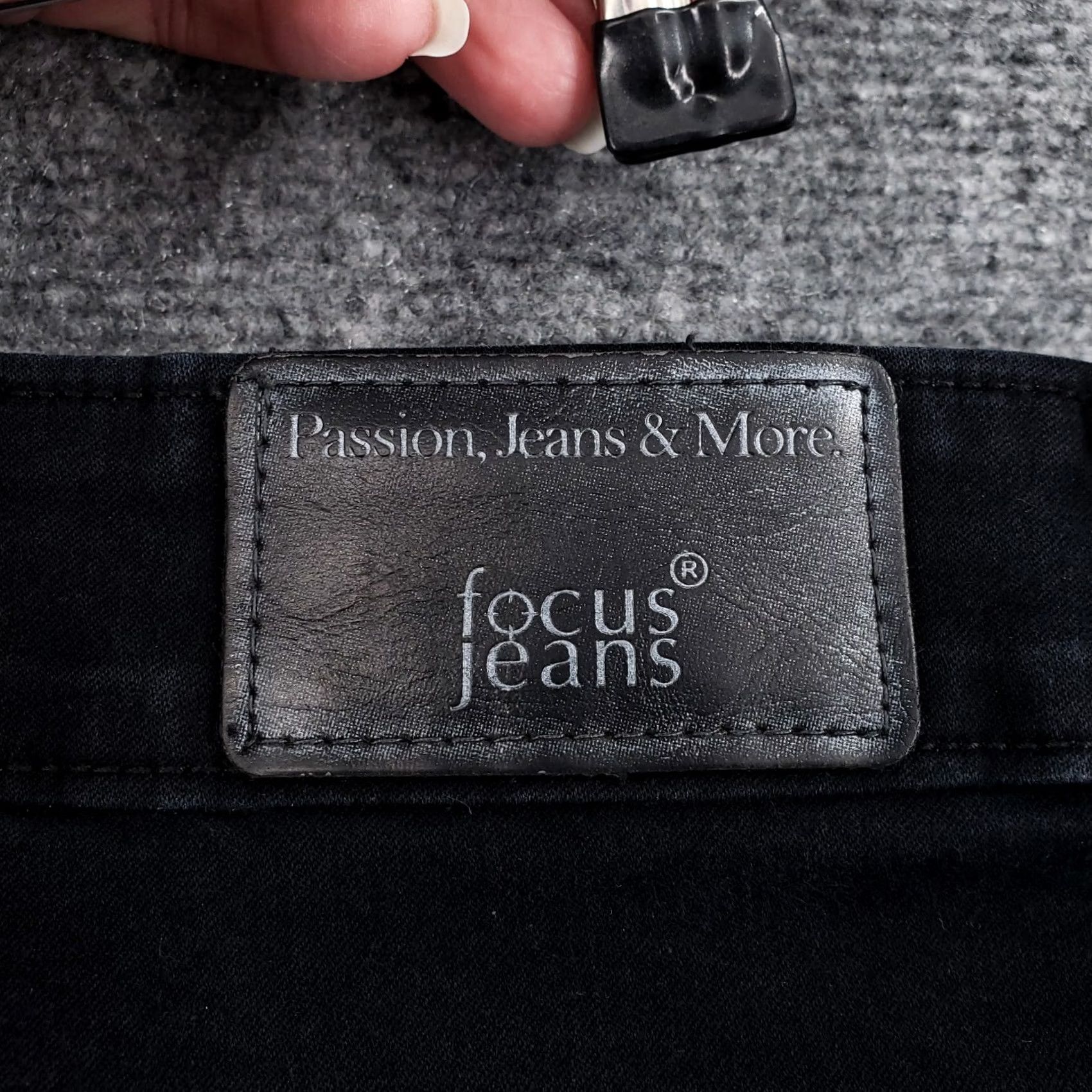 Denime Focus Jeans Womens Size 34 Mid Rise Skinny Leg Dark Wash Black Denim Jeans Size 24" / US 00 / IT 34 - 5 Thumbnail