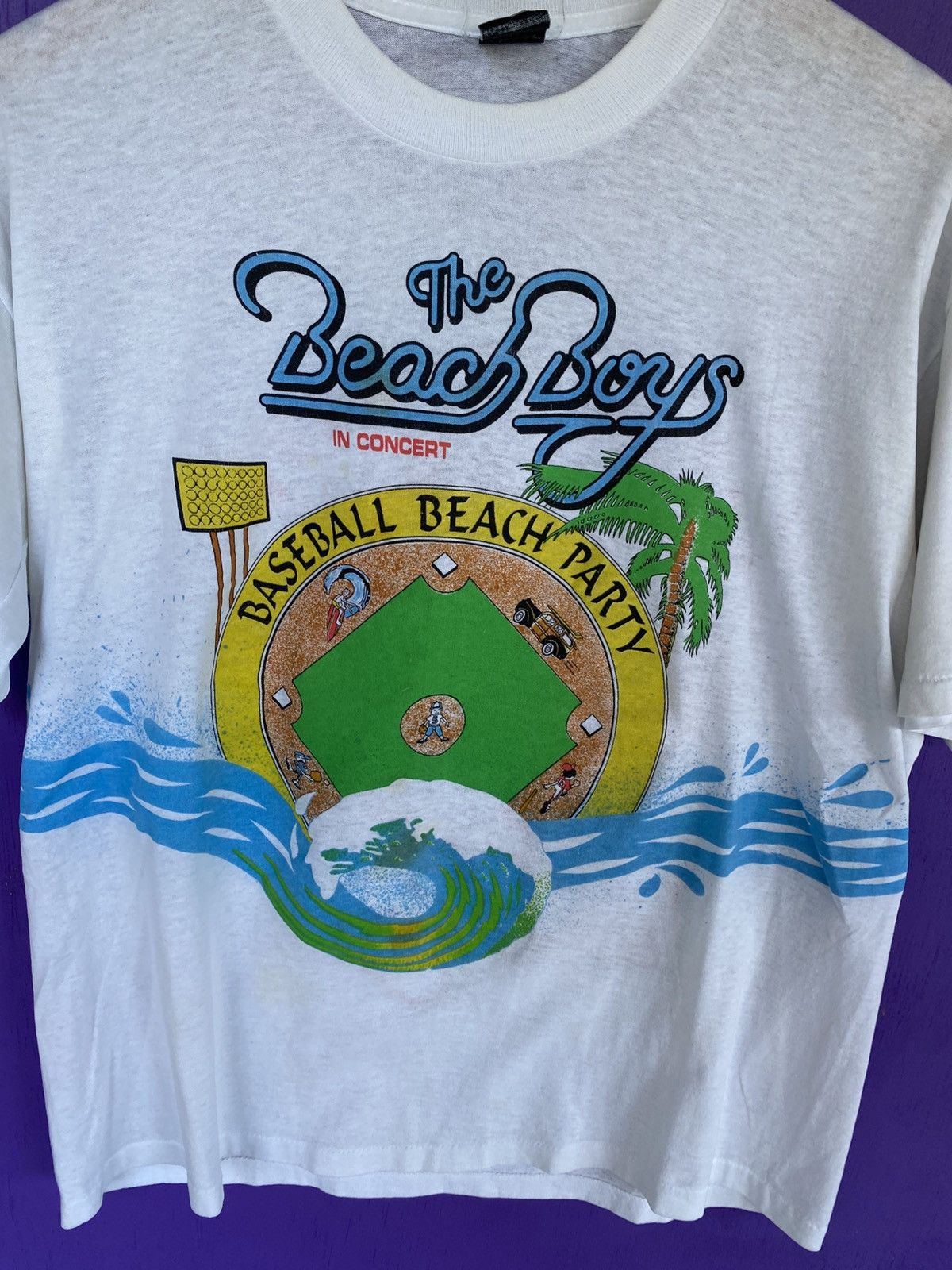 Band Tees Vintage 80s The beach boys baseball beach party tour tee Size US L / EU 52-54 / 3 - 3 Thumbnail