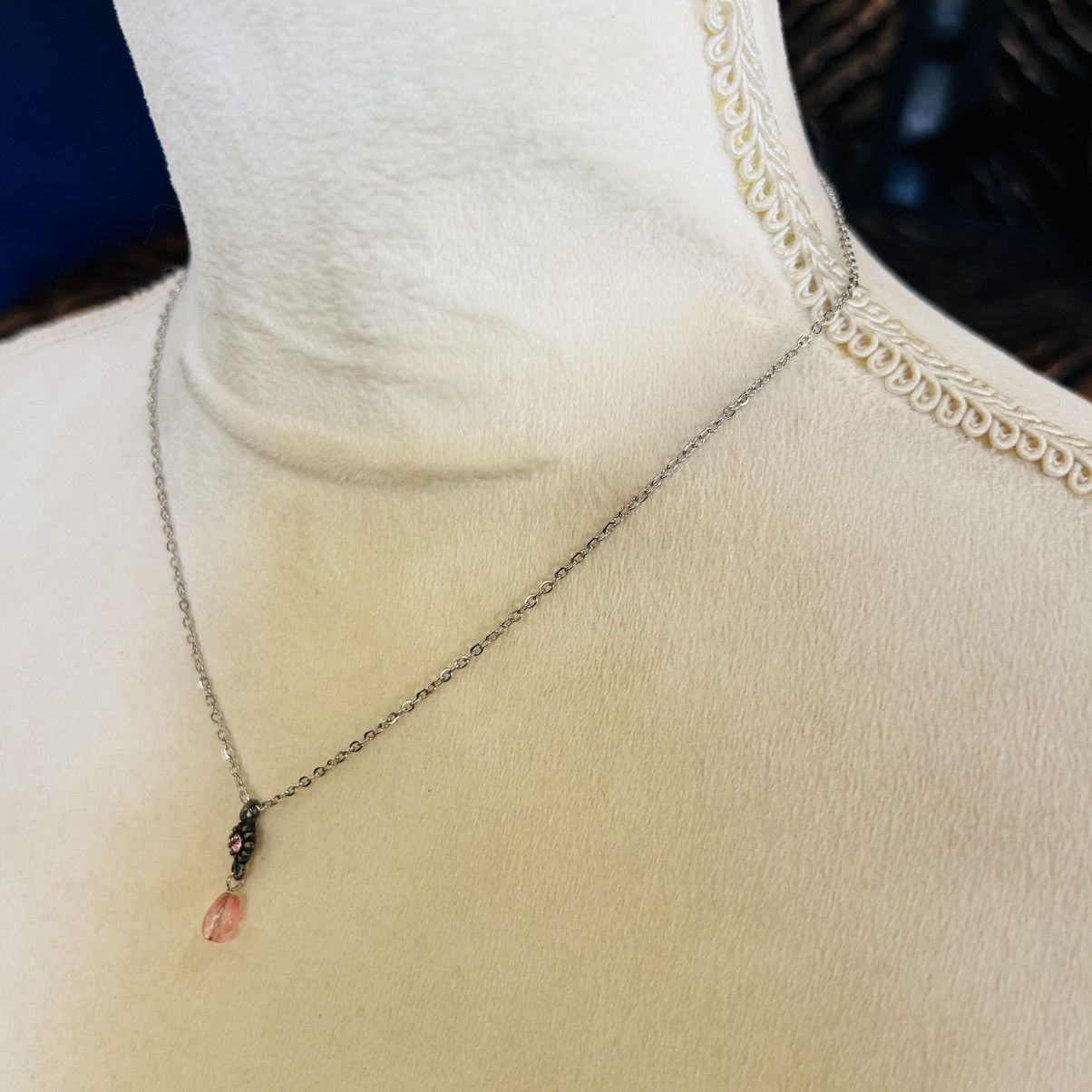 Handmade Handcrafted elegant pink glass pendant on chain necklace Size ONE SIZE - 3 Thumbnail