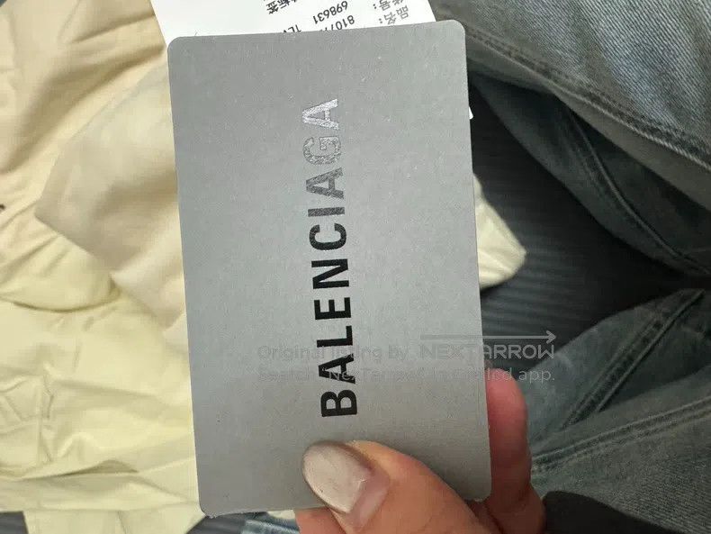 Balenciaga Balenciaga Light Yellow Two-Piece Long Sleeve T-Shirt Size US S / EU 44-46 / 1 - 7 Thumbnail