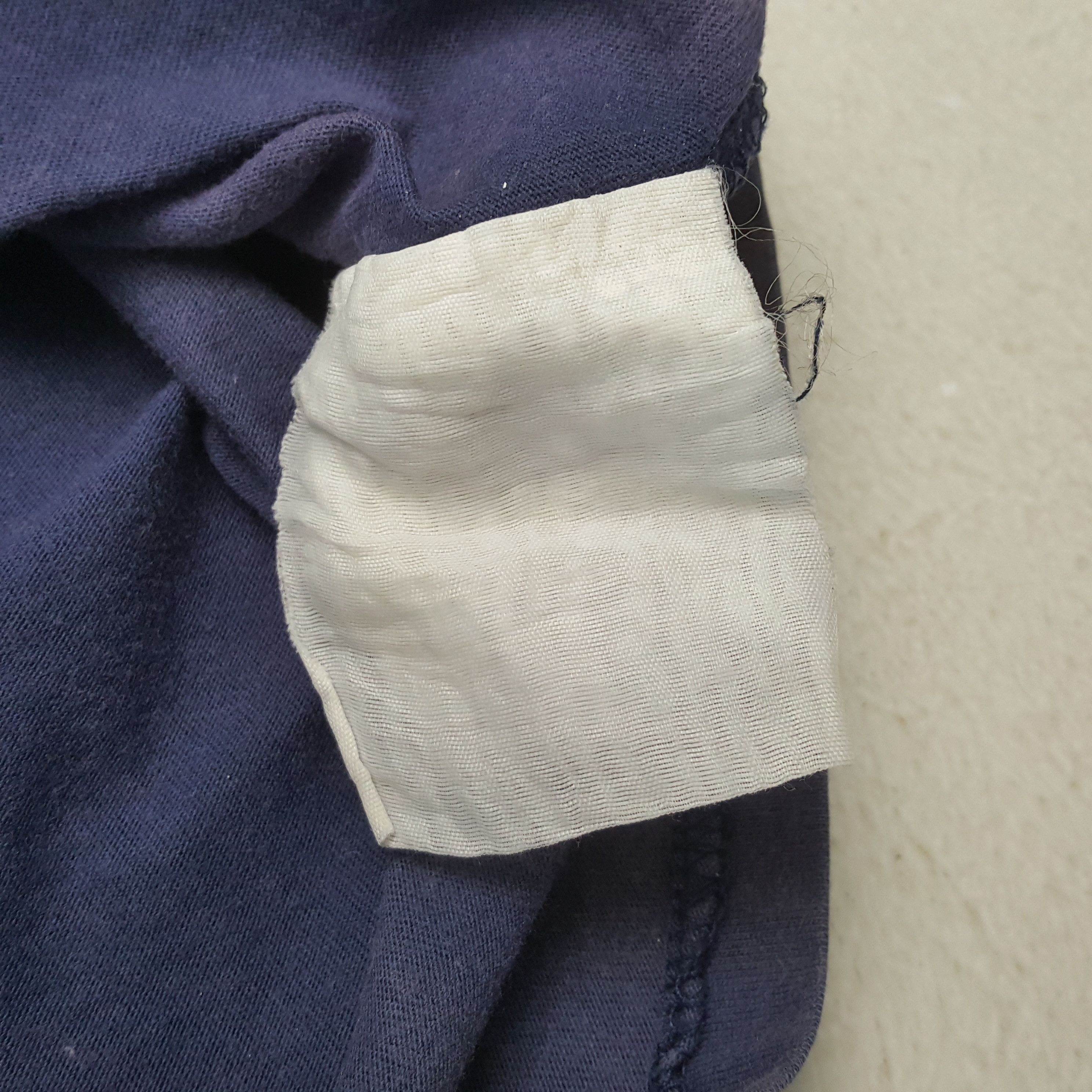 Comme des Garcons Vintage Comme des Garçons Play Japanese Brand T-shirt RR13 Size US M / EU 48-50 / 2 - 8 Thumbnail