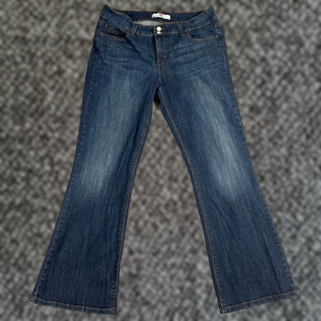 Levi's LEVI'S 526 Bootcut Jeans Womens 12 Blue Stretch Flap Pockets Size 34" / US 12 / IT 48 - 1 Thumbnail