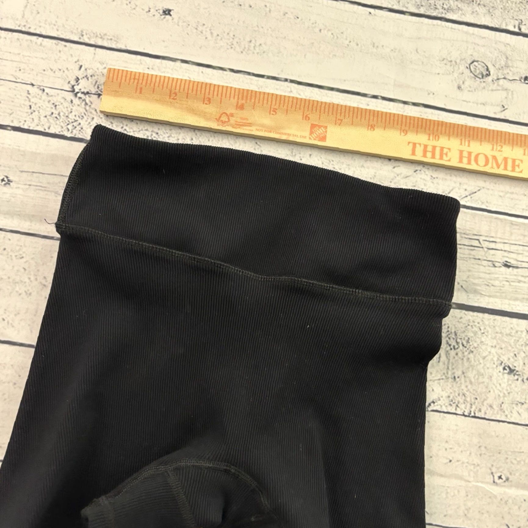Vintage Monday Body Shorts Women's S Black Athletic Ribbed Body Compression Shorts Women Black S Size 28" / US 6 / IT 42 - 6 Thumbnail