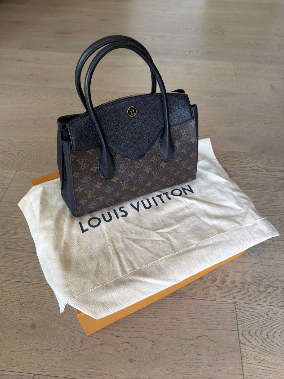 Louis Vuitton Black Louis-Vuitton Florine Tote Bag Canvas Leather Size ONE SIZE - 1 Thumbnail