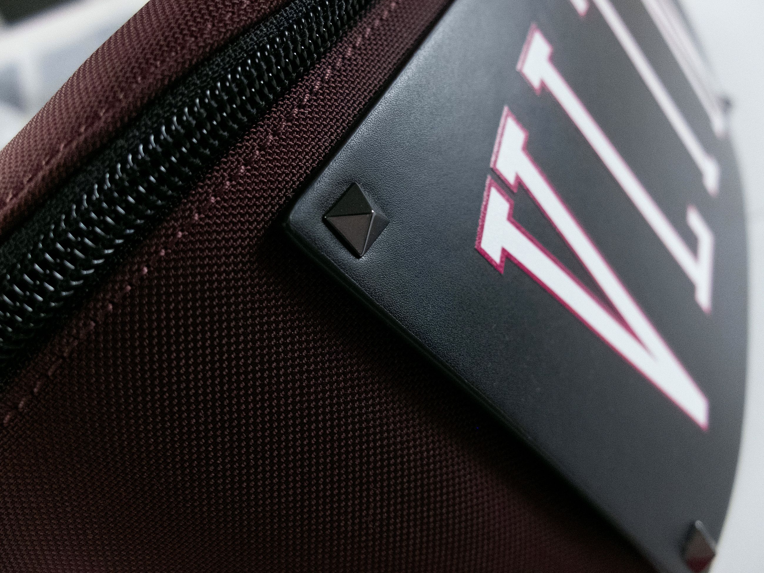 Valentino VALENTINO Garavani VLTN logo burgundy black canvas belt bag Size ONE SIZE - 9 Thumbnail