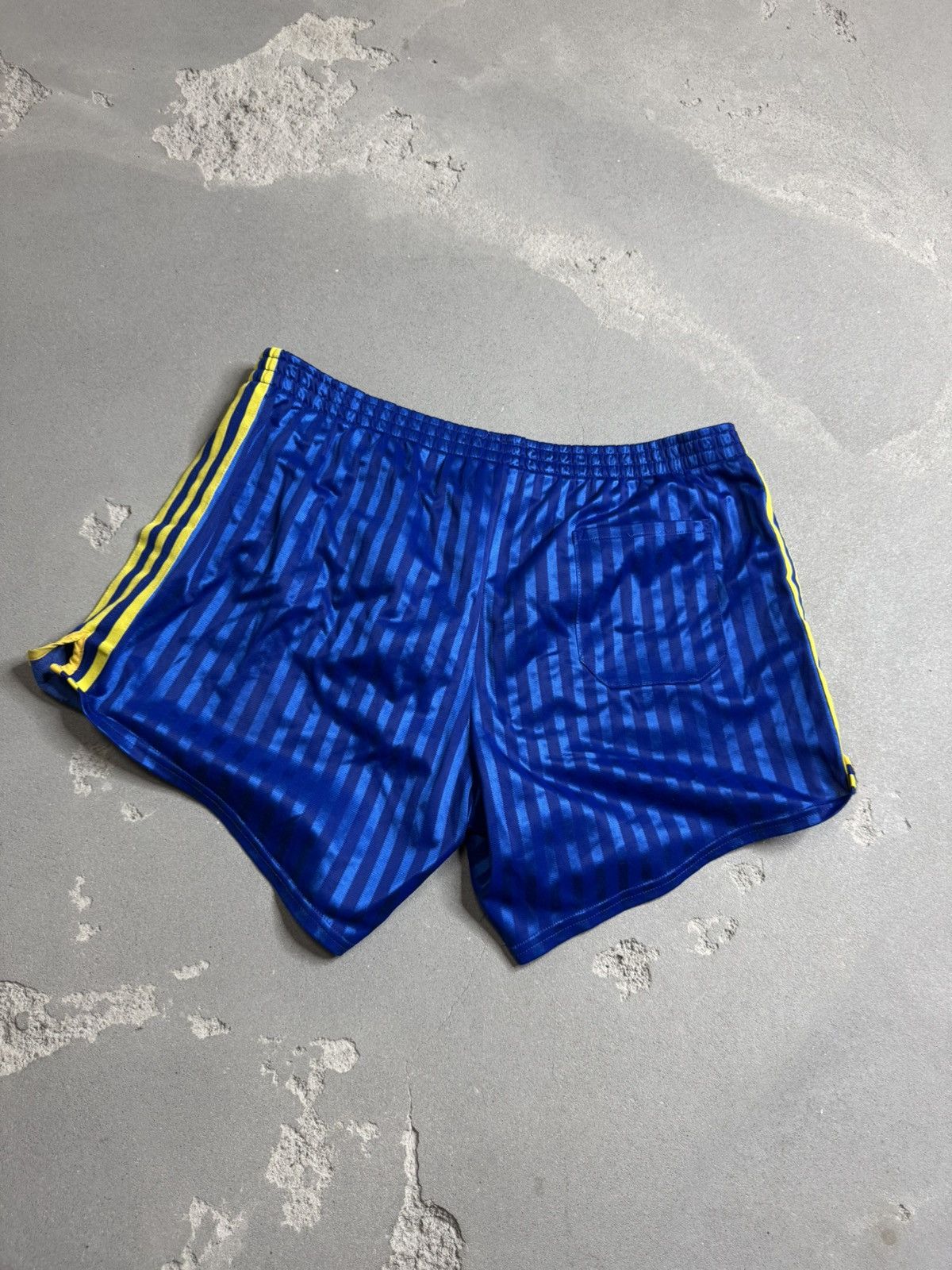 Adidas Vintage Adidas Shorts 90s Retro 3 Stripes Style 🔥 Size US 32 / EU 48 - 2 Thumbnail