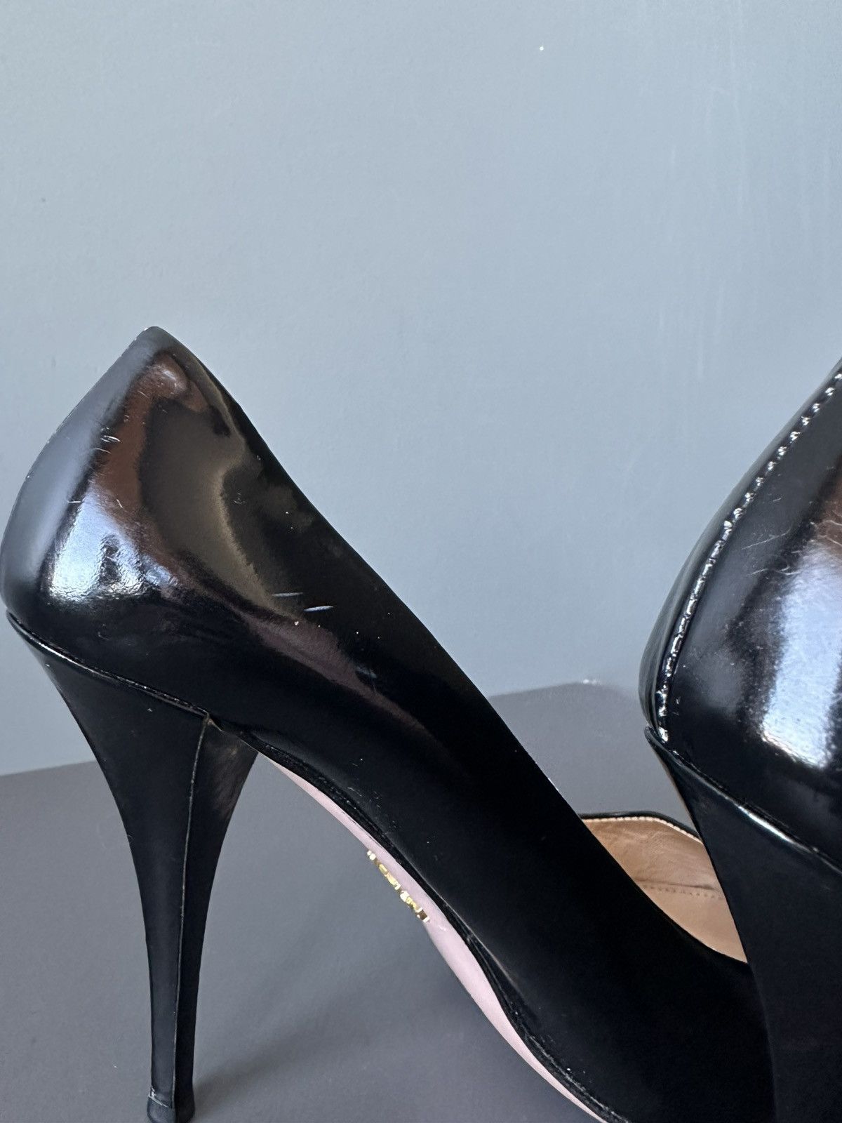Prada Prada Milano Black Patent Leather Pumps Croc Cap Toe Heels Size US 8 / IT 38 - 4 Thumbnail