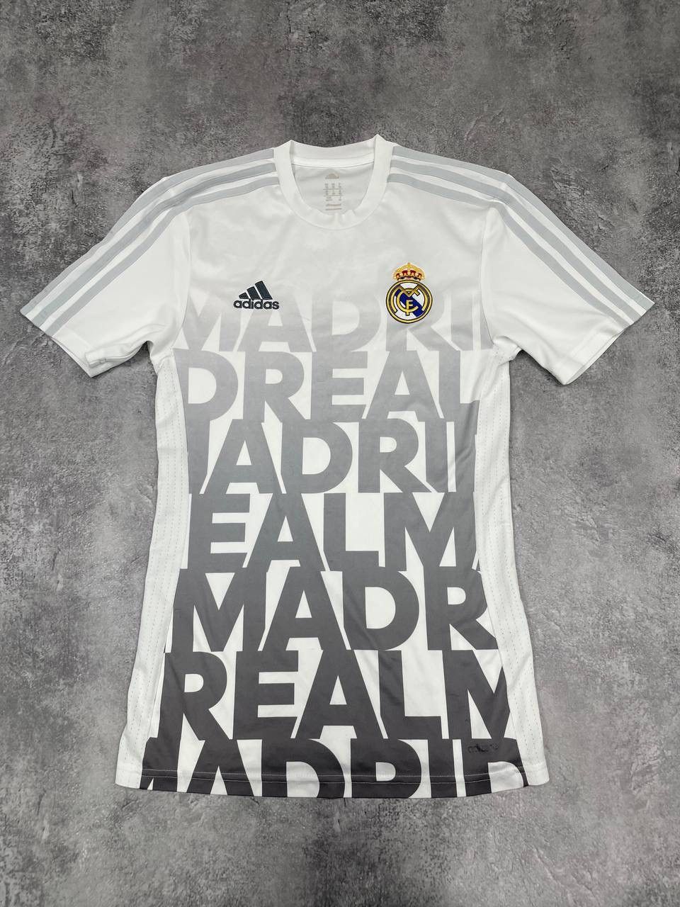 Adidas Adidas Real Madrid Men Football Shirt Jersey 2015/16 Size US XS / EU 42 / 0 - 1 Thumbnail