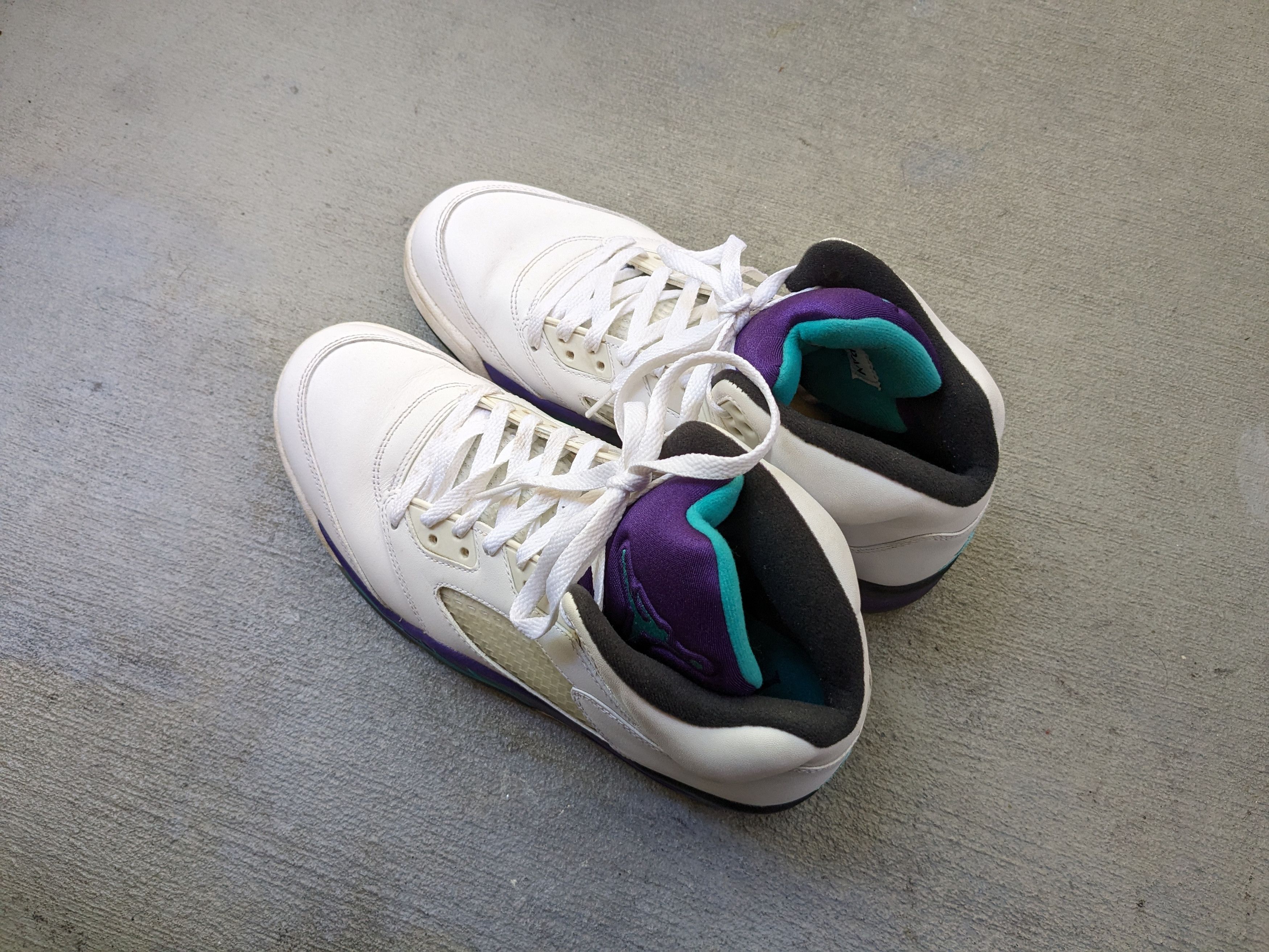 Jordan Brand Nike Air Jordan 5 Retro Grape 2013 White Purple 136027-108 Size US 9.5 / EU 42-43 - 12 Thumbnail