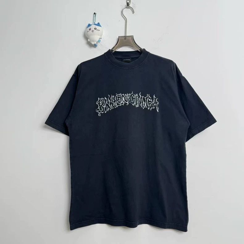 Balenciaga Balenciaga New flame letter logo short sleeve Size US XS / EU 42 / 0 - 6 Thumbnail