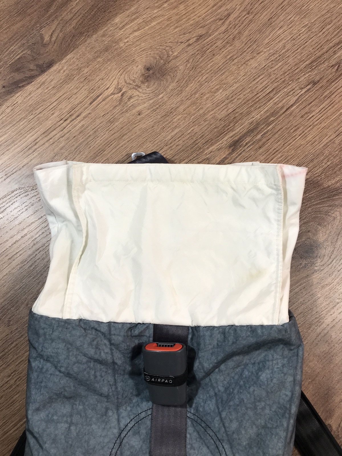 Japanese Brand × Vintage Airpaq Backpack Roll Top Eco From Auto Waste Size ONE SIZE - 7 Thumbnail