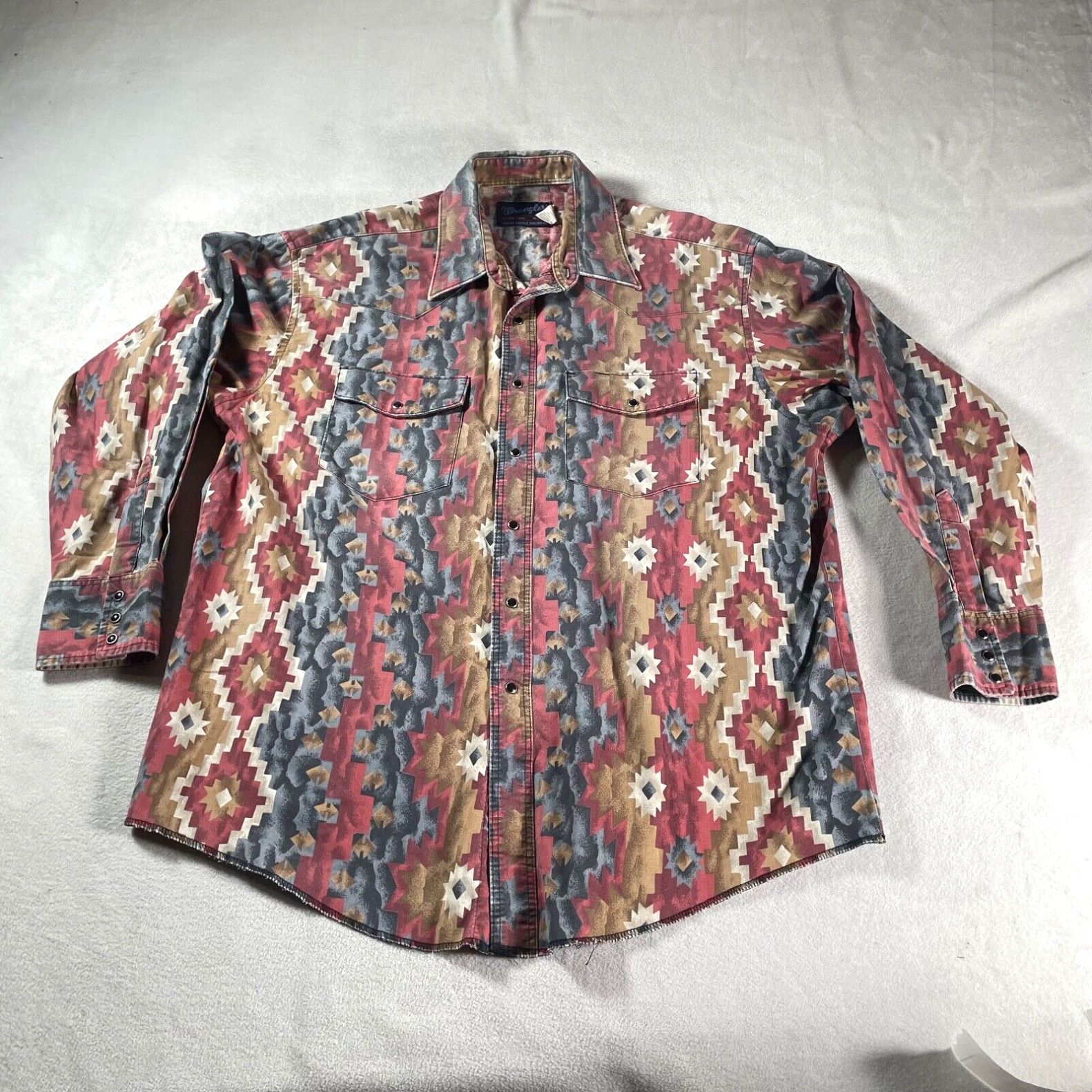 Image of Vintage Wrangler Brushpopper Shirt 18 XL Western X Long Tails Usa Aztec Loud in White, Men's