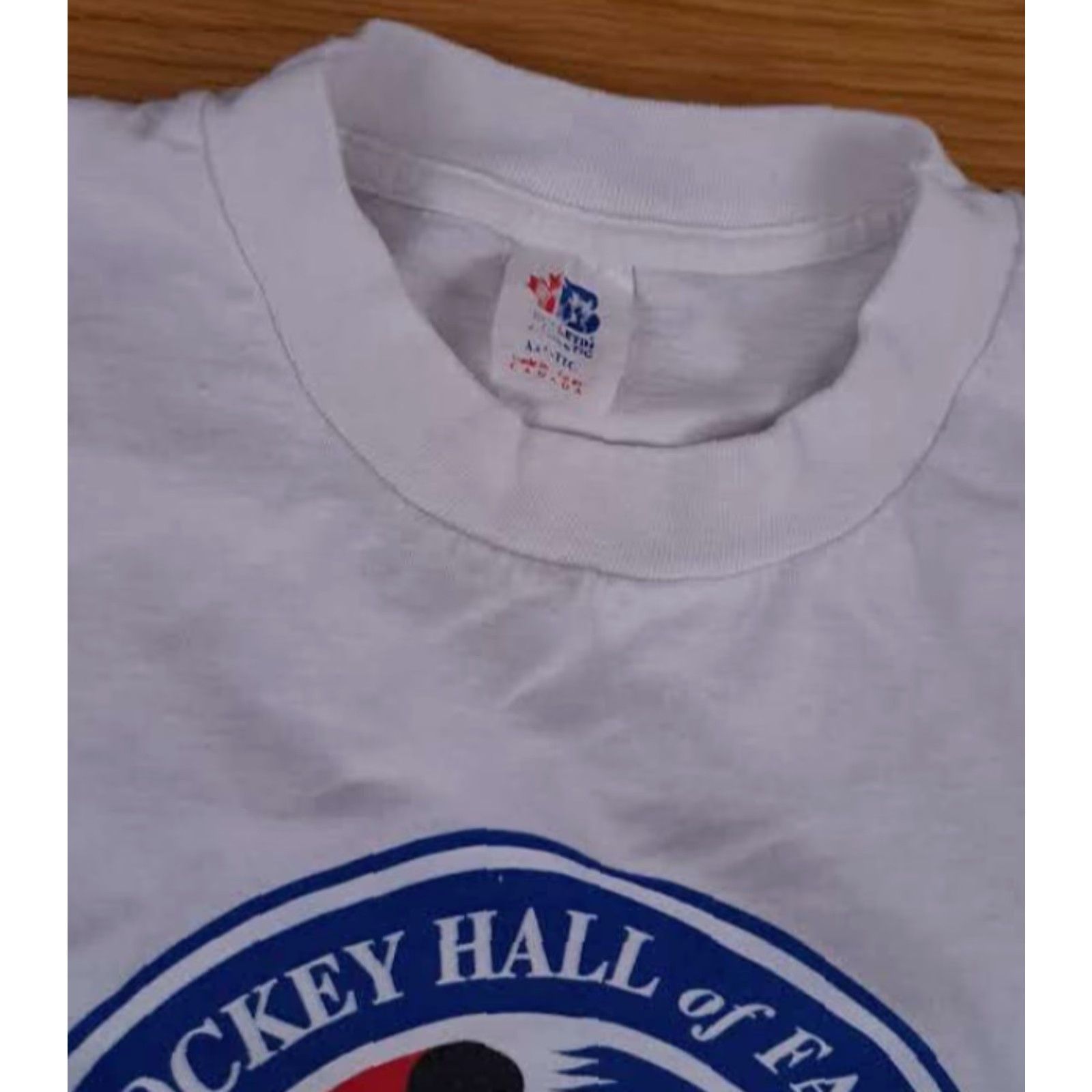 Vintage VINTAGE Hockey Hall of Fame Bulletin Athletic White T-Shirt 2XL Men Mens Hockey Theme White Graphic Stitch Bulletin Athletic XXL Size US XXL / EU 58 / 5 - 4 Thumbnail